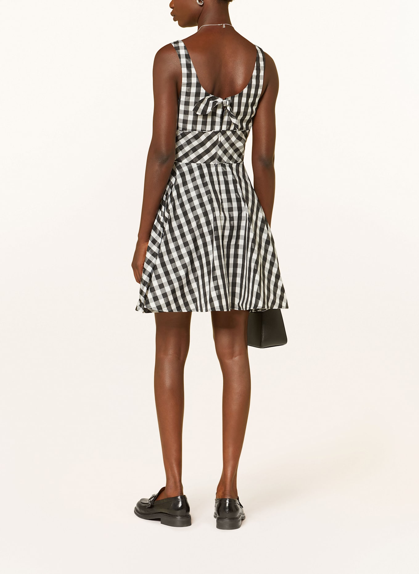 CLAUDIE PIERLOT Kleid: WEISS/ SCHWARZ