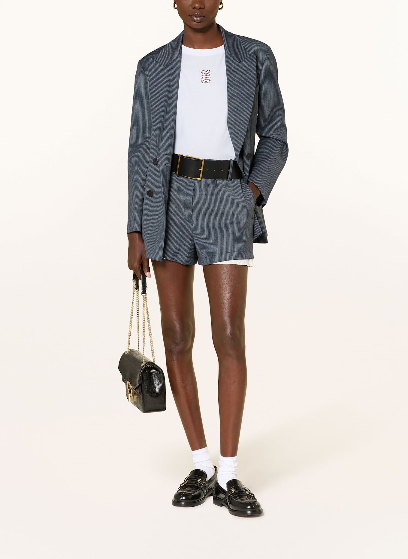 SANDRO Shorts mit Plissees: BLAUGRAU / HELLGRAU / WEISS