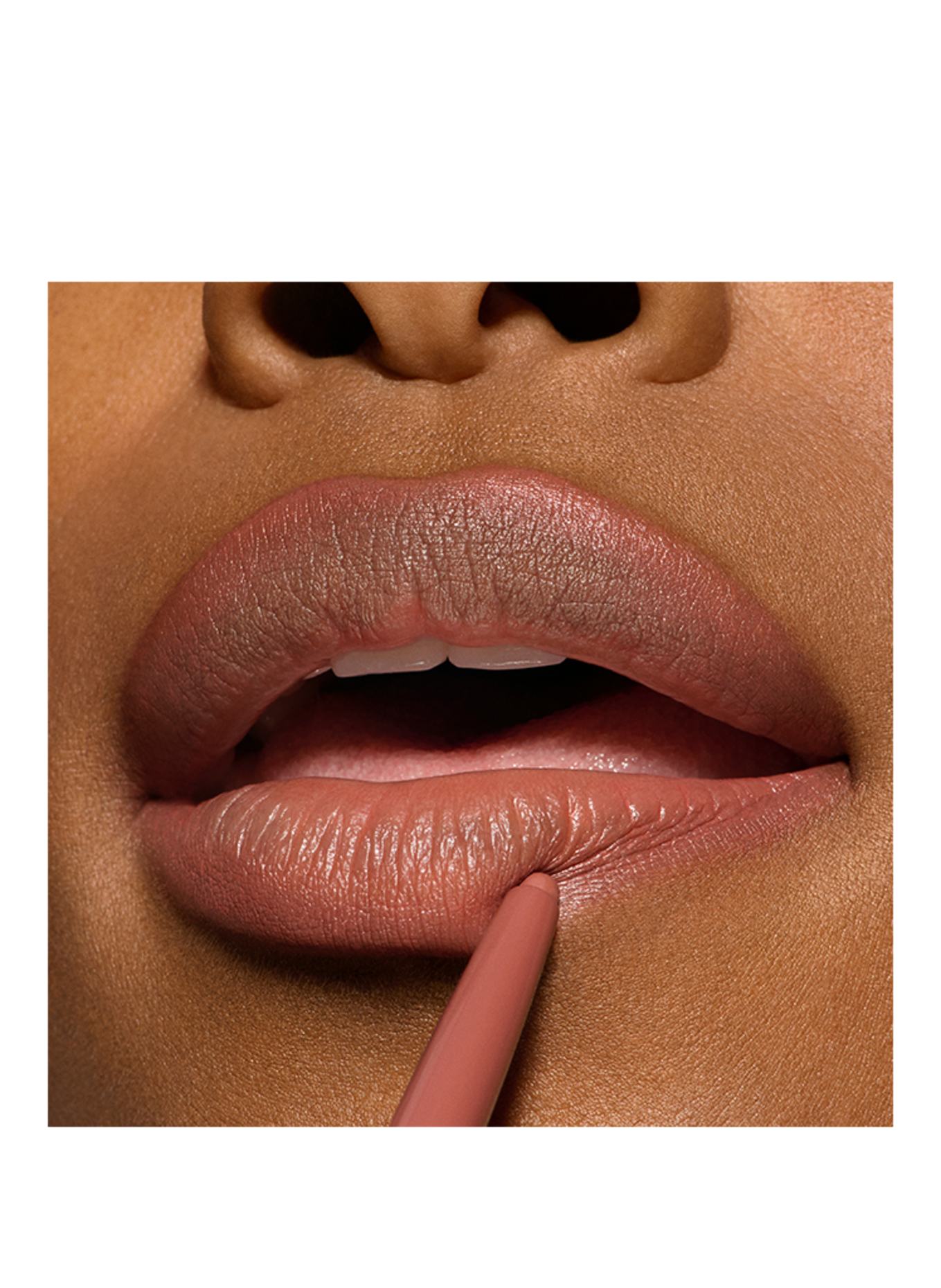 M.A.C LIPGLAZER: VELVET TEDDY