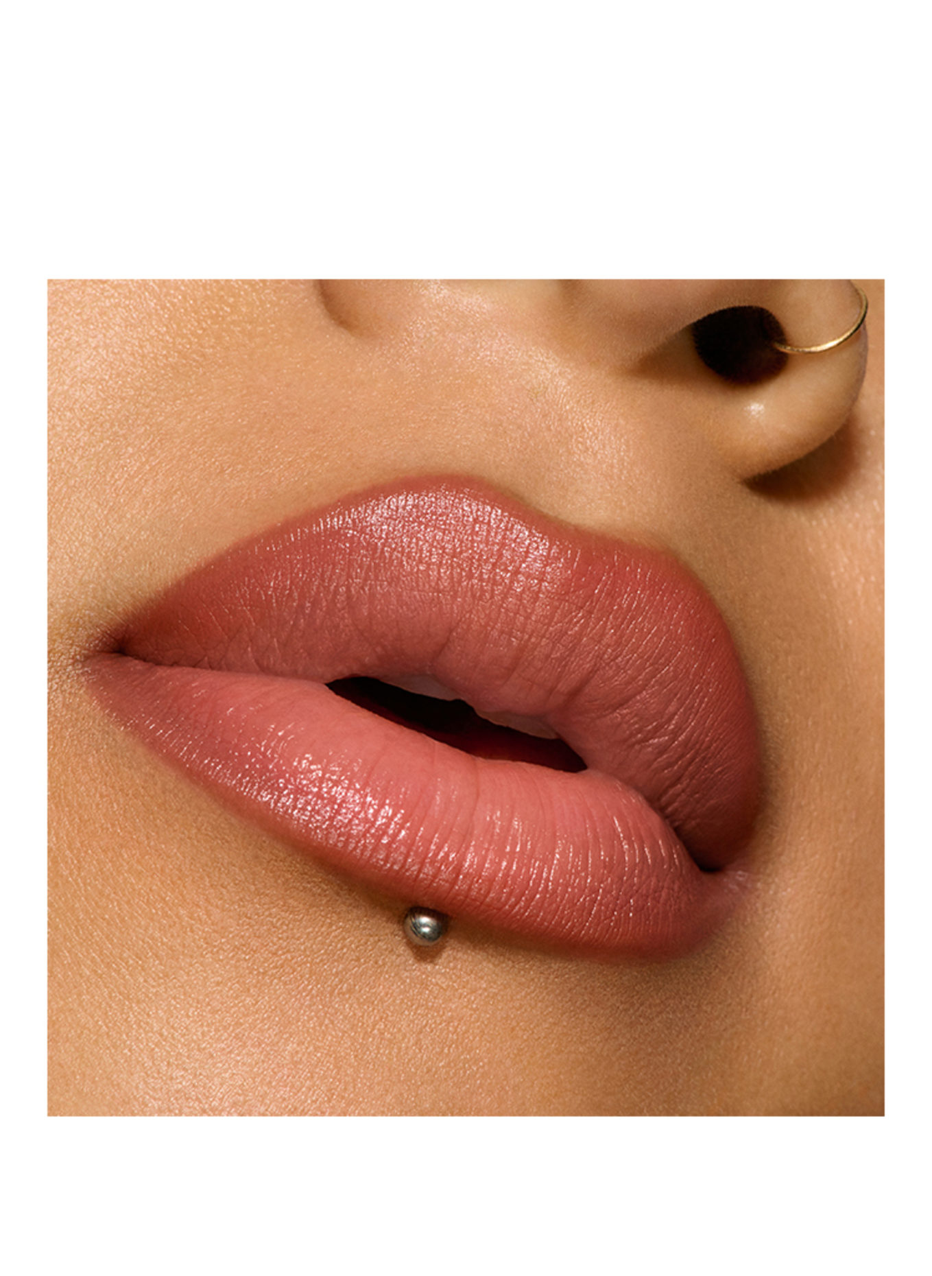 M.A.C LIPGLAZER: VELVET TEDDY