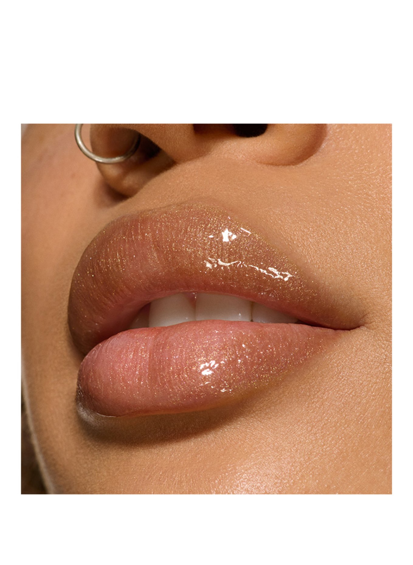 M.A.C LIPGLASS AIR: ACCOLADE