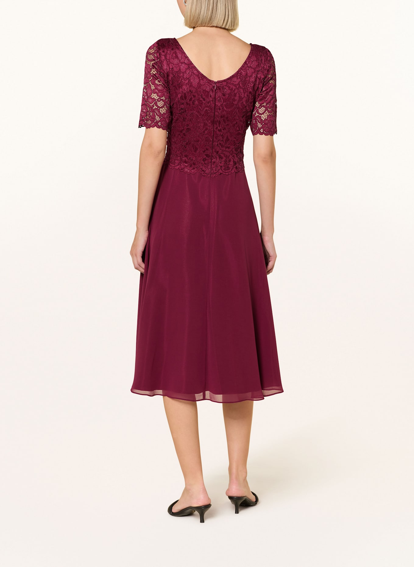Vera Mont Cocktailkleid mit Spitzenbesatz: FUCHSIA