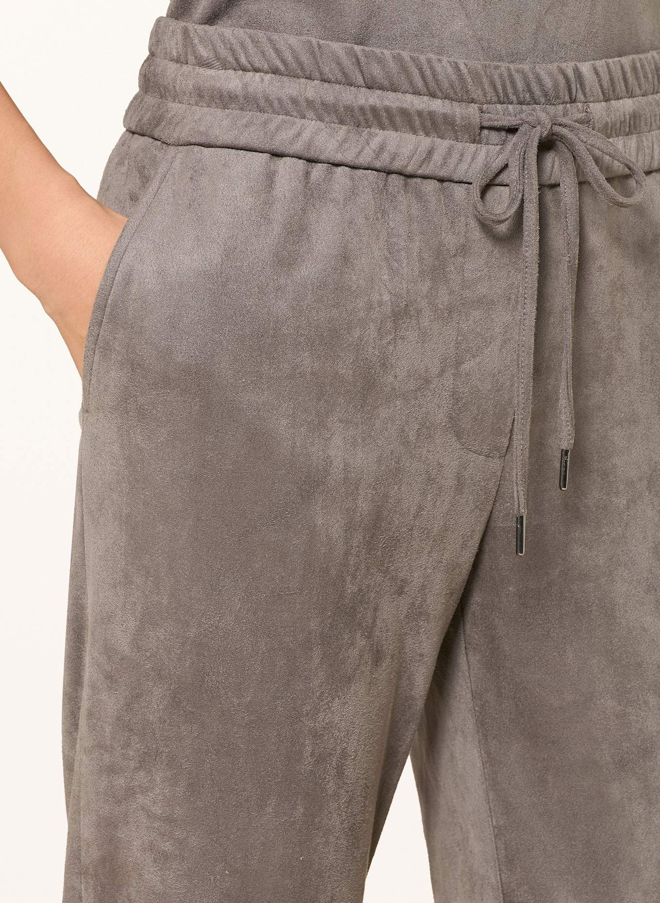 Juvia Hose im Jogging-Stil in Lederoptik: TAUPE