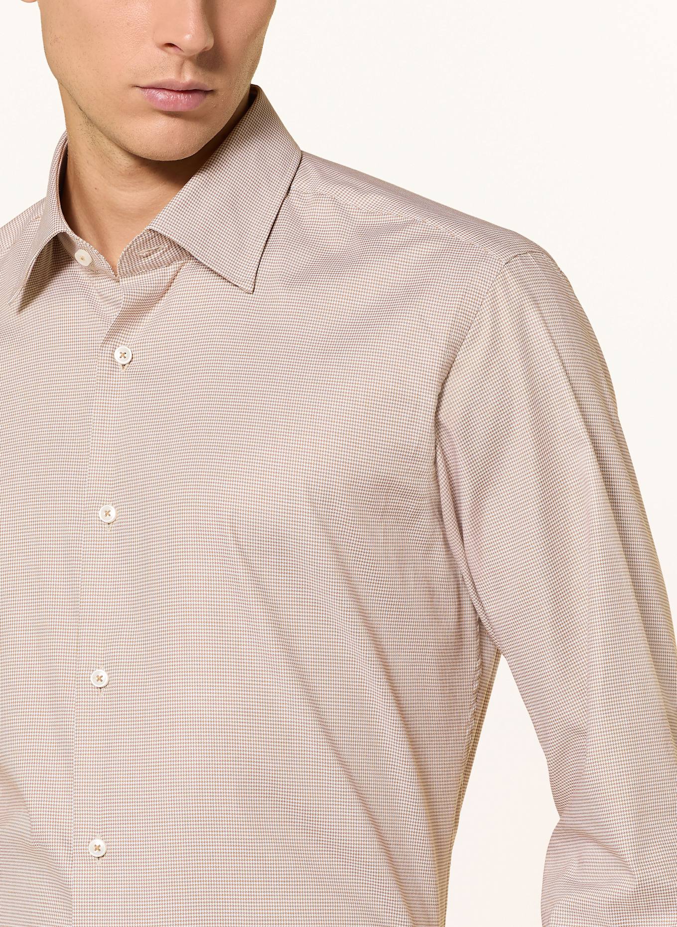 BOSS Hemd JOE Regular Fit: BEIGE / WEISS