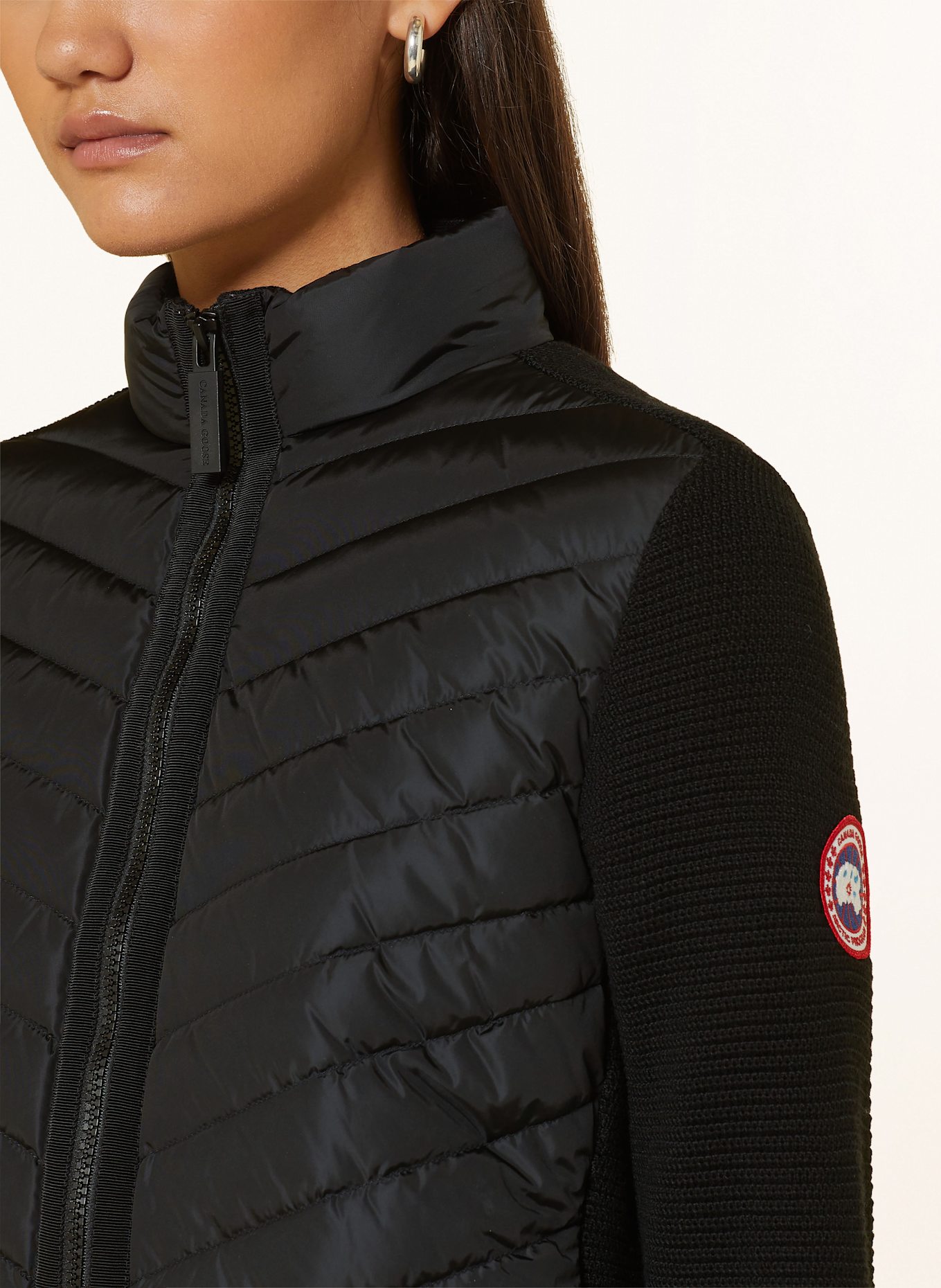 CANADA GOOSE Pletený kabátek HYBRIDGE ze směsi materiálů: ČERNÁ