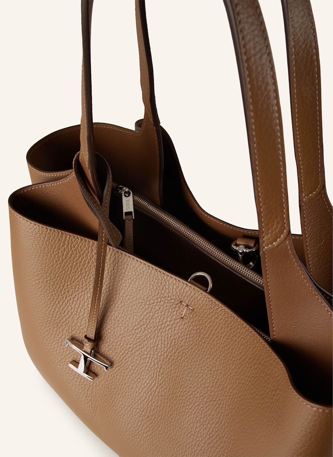 TOD'S Shopper: BROWN