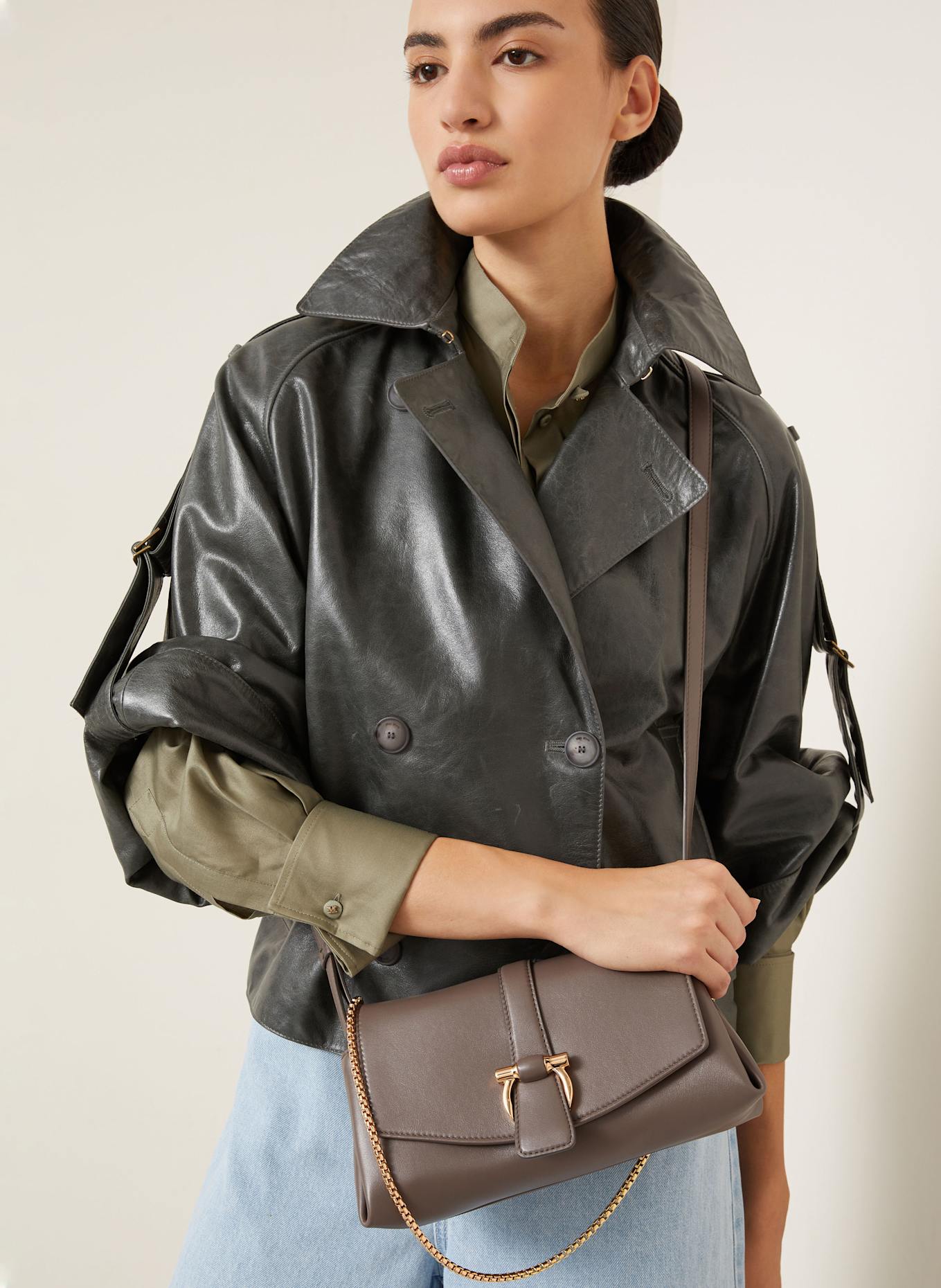 FERRAGAMO Umhängetasche SIENA: GRAU