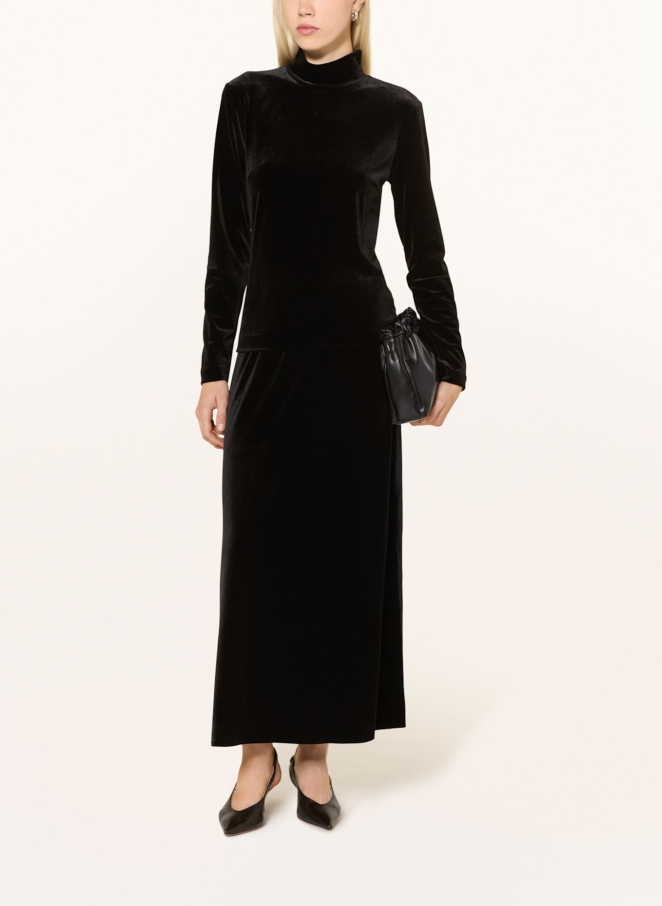 Part Two Samtrock: SCHWARZ