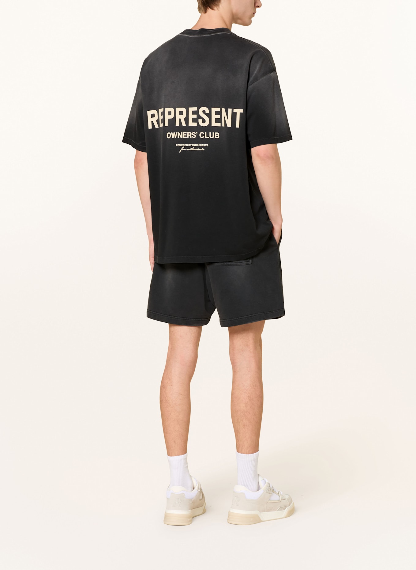 REPRESENT T-Shirt: SCHWARZ
