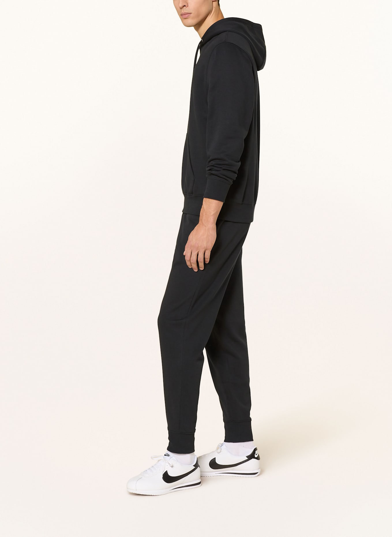 Nike Hoodie CLUB: SCHWARZ