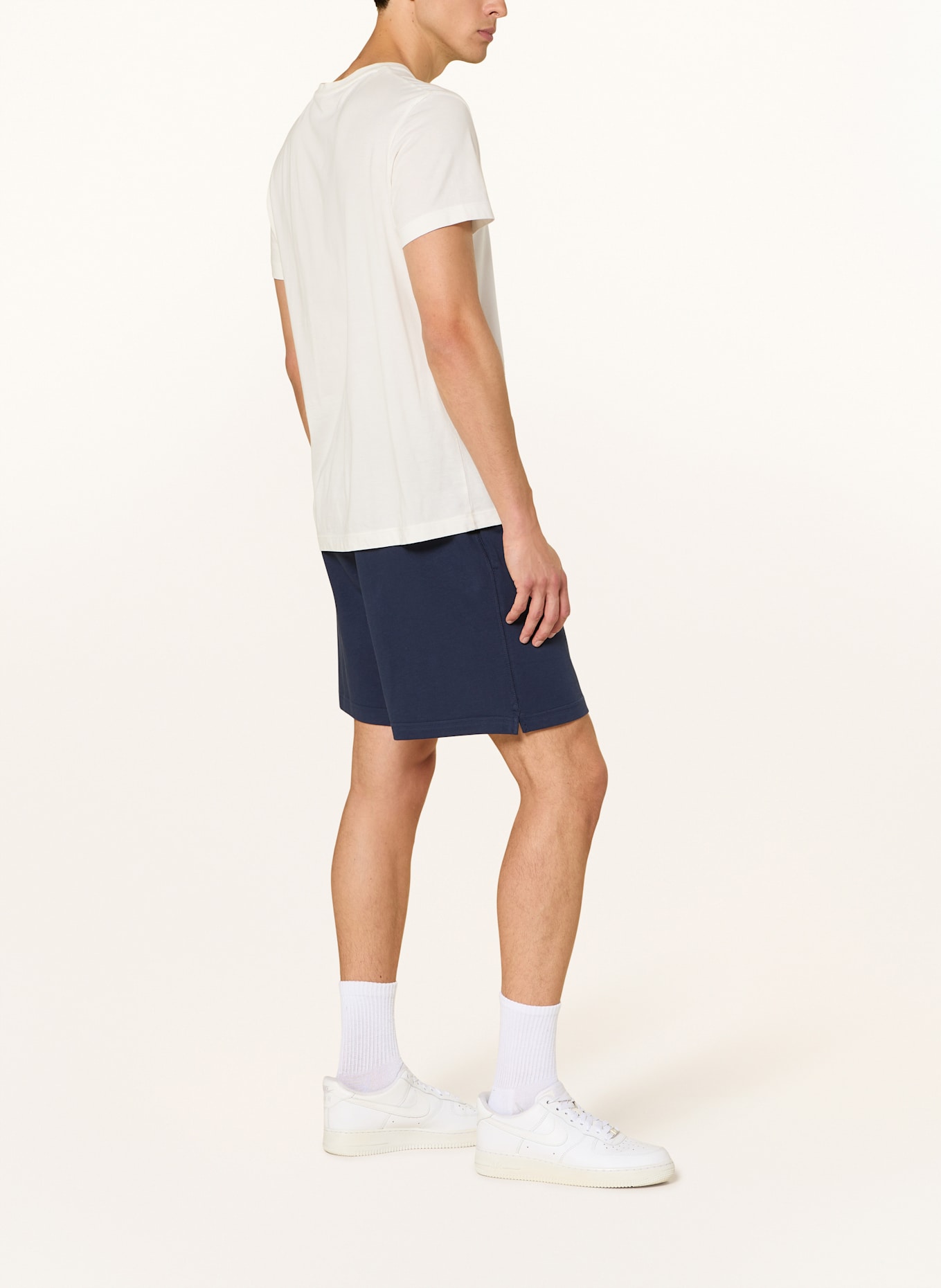 Nike Sweatshorts CLUB: HELLBLAU