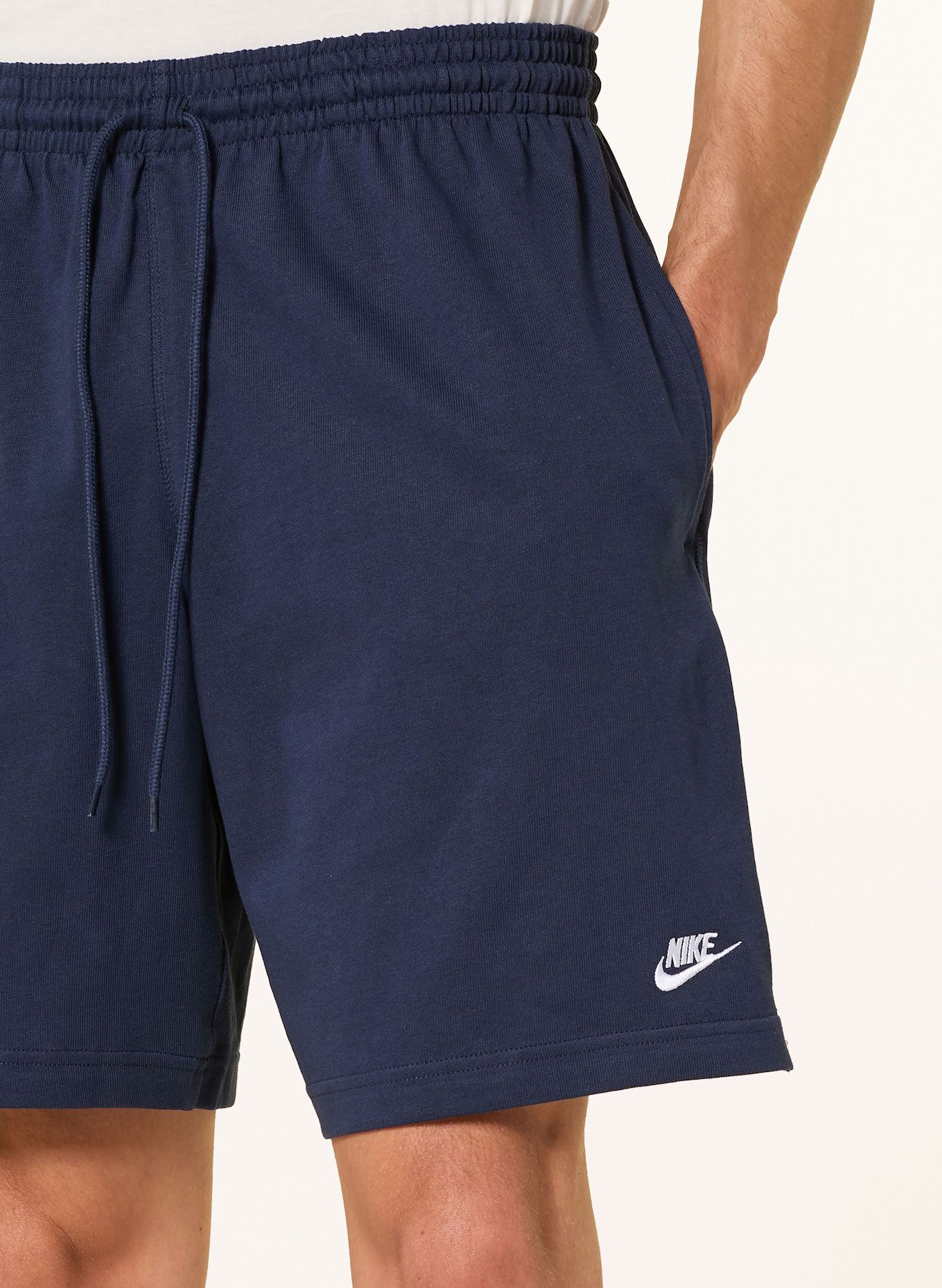 Nike Sweatshorts CLUB: HELLBLAU
