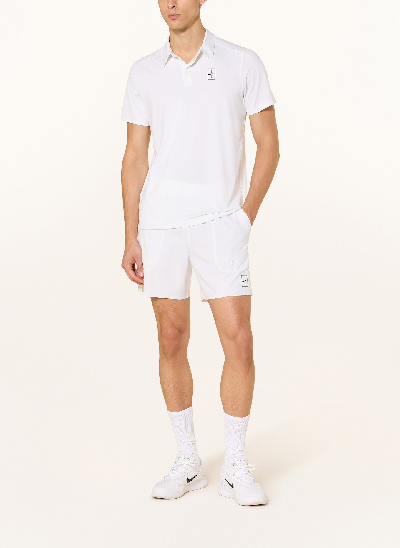Nike Tennisshorts COURT ADVANTAGE: WEISS
