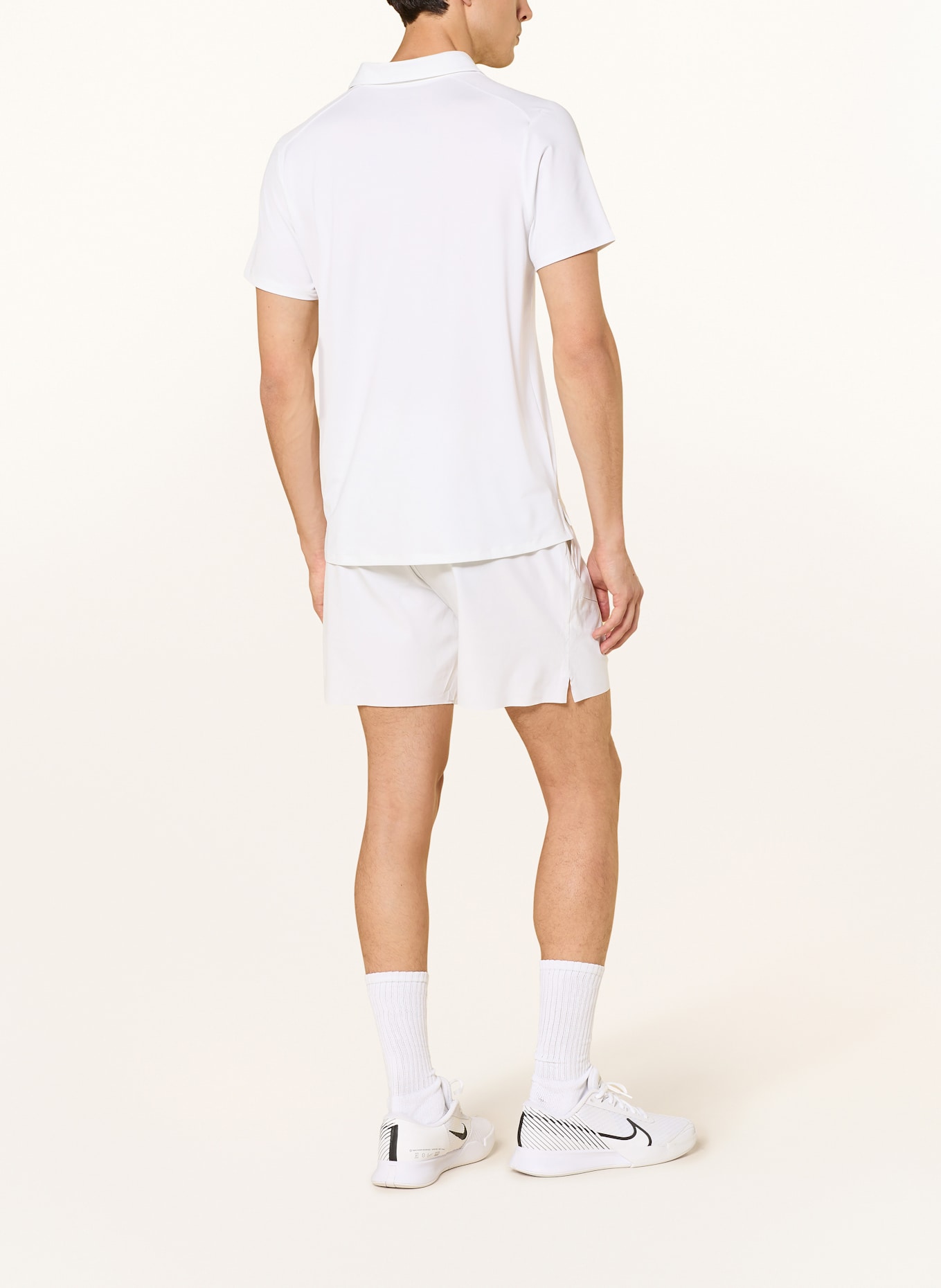 Nike Tennisshorts COURT ADVANTAGE: WEISS