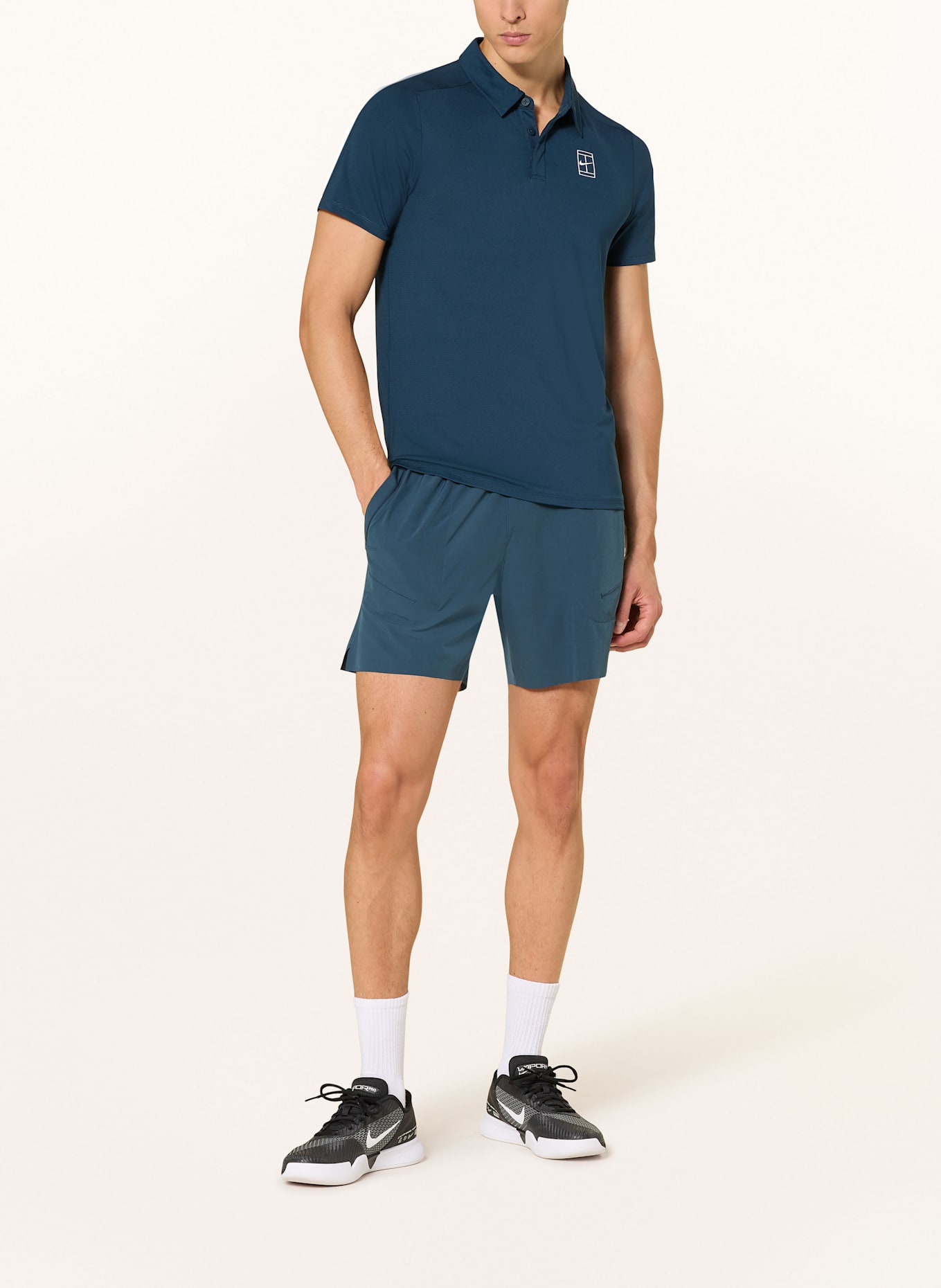 Nike Pantaloni scurți de tenis COURT ADVANTAGE: ALBASTRU ÎNCHIS