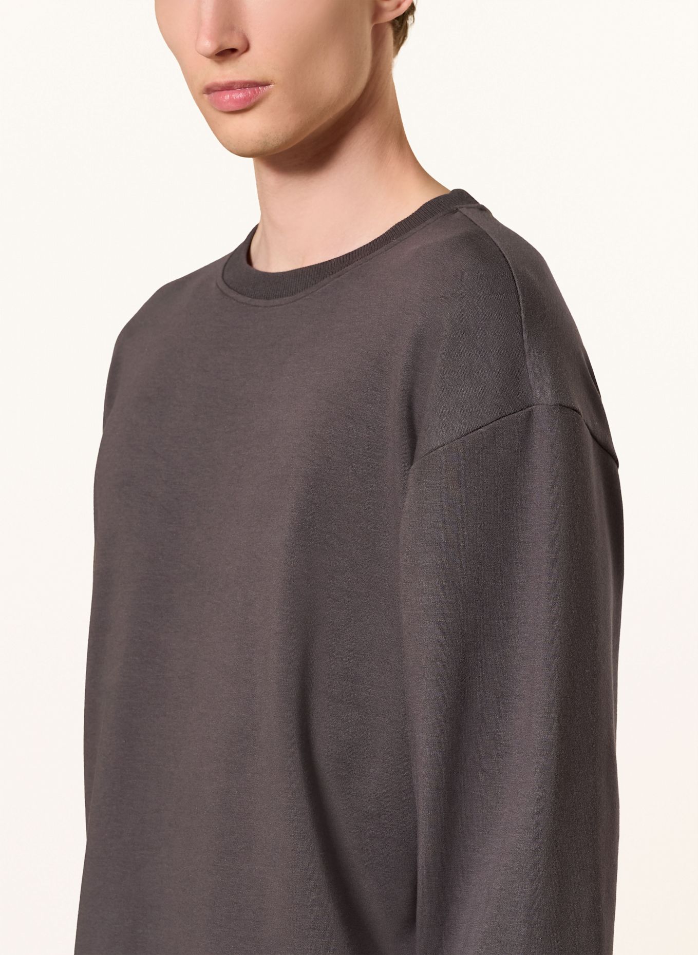 Juvia Sweatshirt ANDREW: DUNKELGRAU