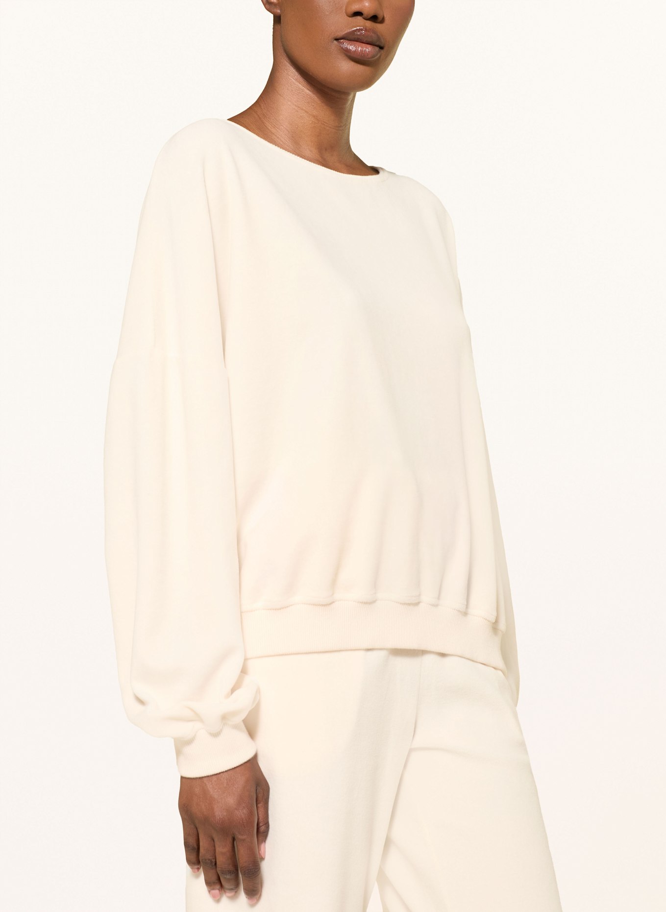 Juvia Sweatshirt MILENA aus Nicki: ECRU