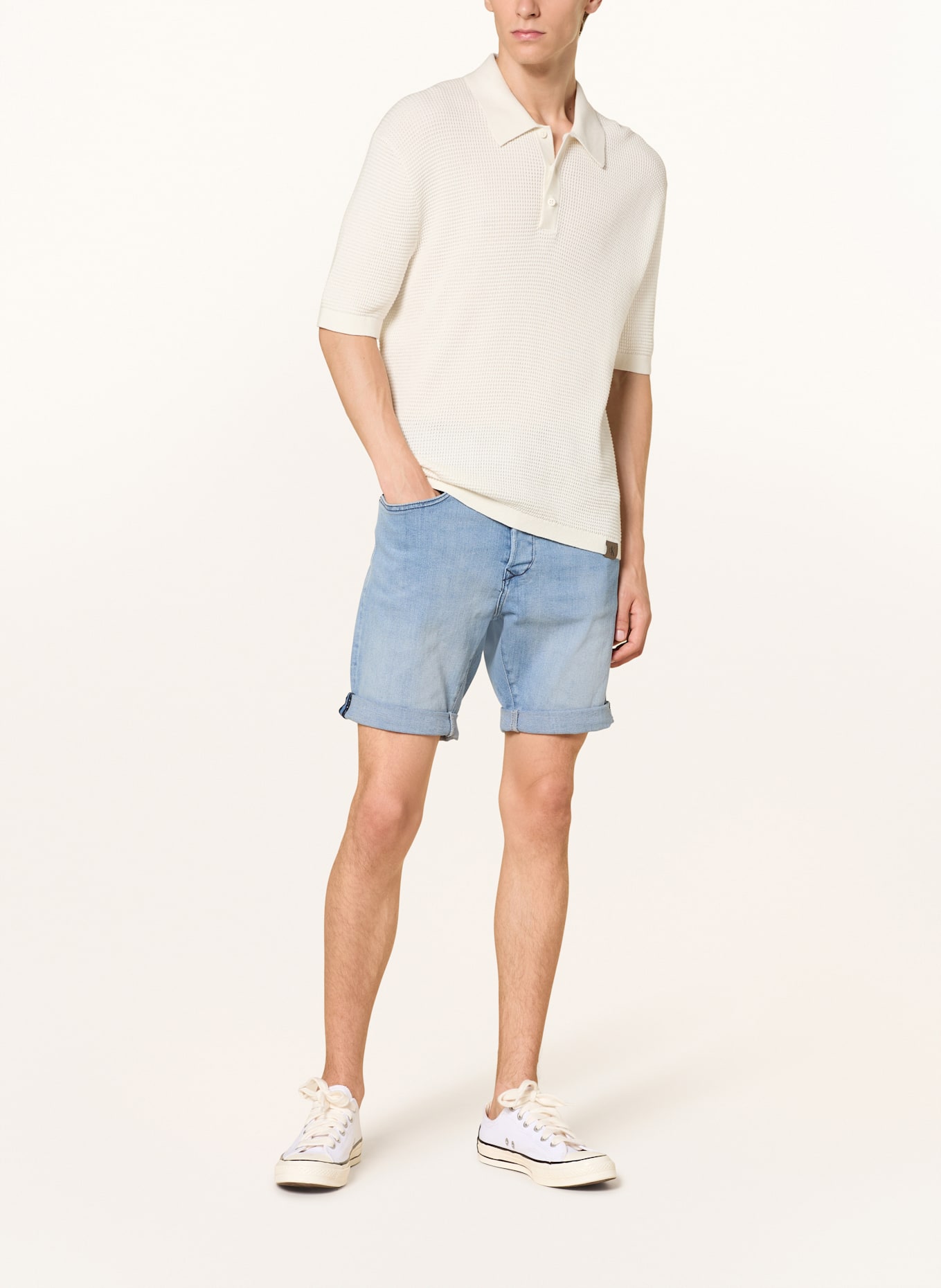 REPLAY Jeansshorts RBJ. 981 Tapered Fit: 010 LIGHT BLUE