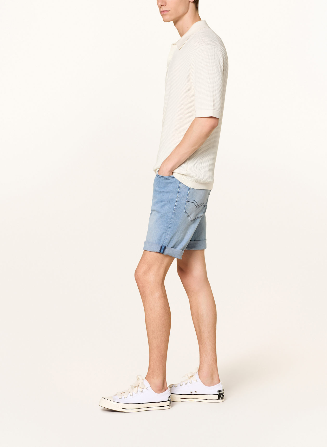 REPLAY Jeansshorts RBJ. 981 Tapered Fit: 010 LIGHT BLUE