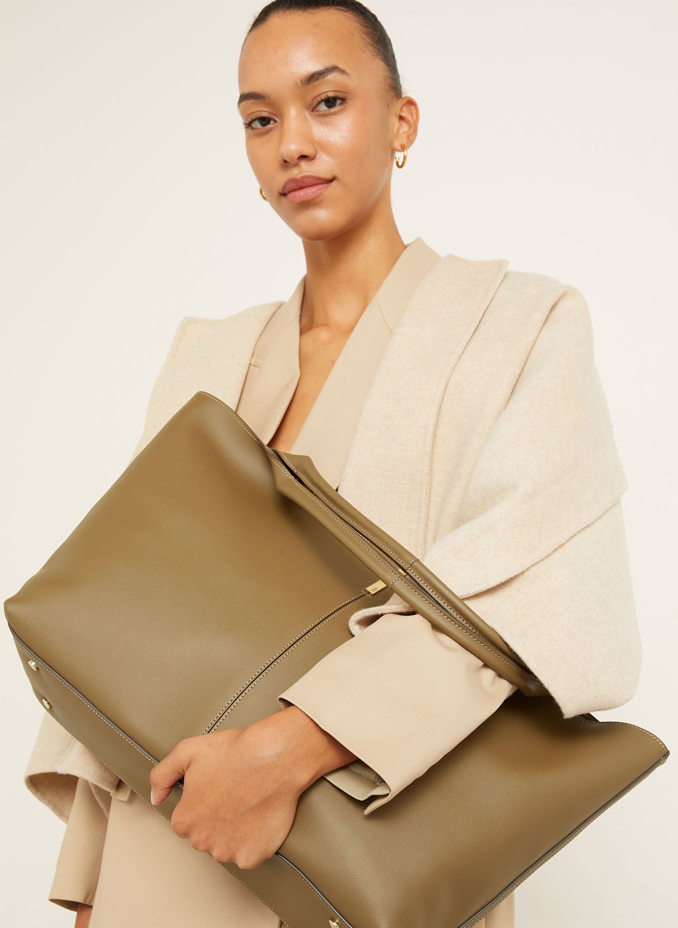 TOD'S Shopper: KHAKI
