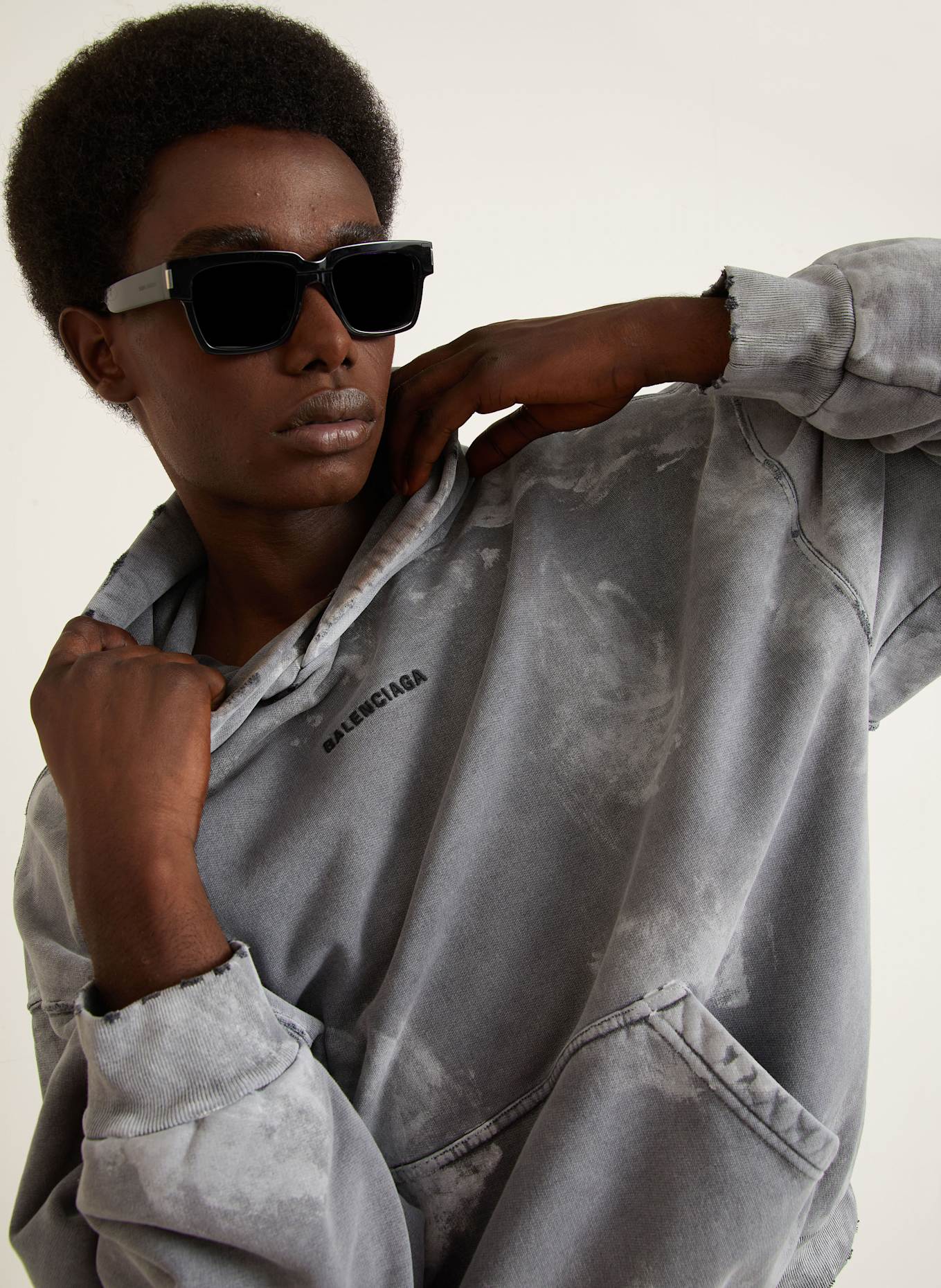 BALENCIAGA Hoodie: DUNKELGRAU