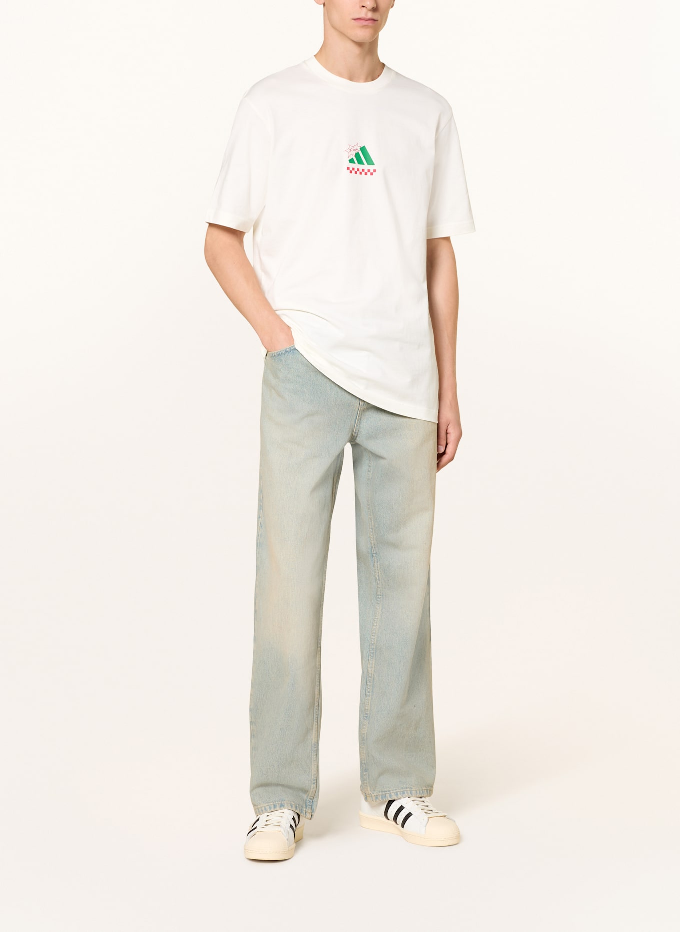 adidas T-Shirt LOUNGE PIZZA GRAPHIC: WEISS