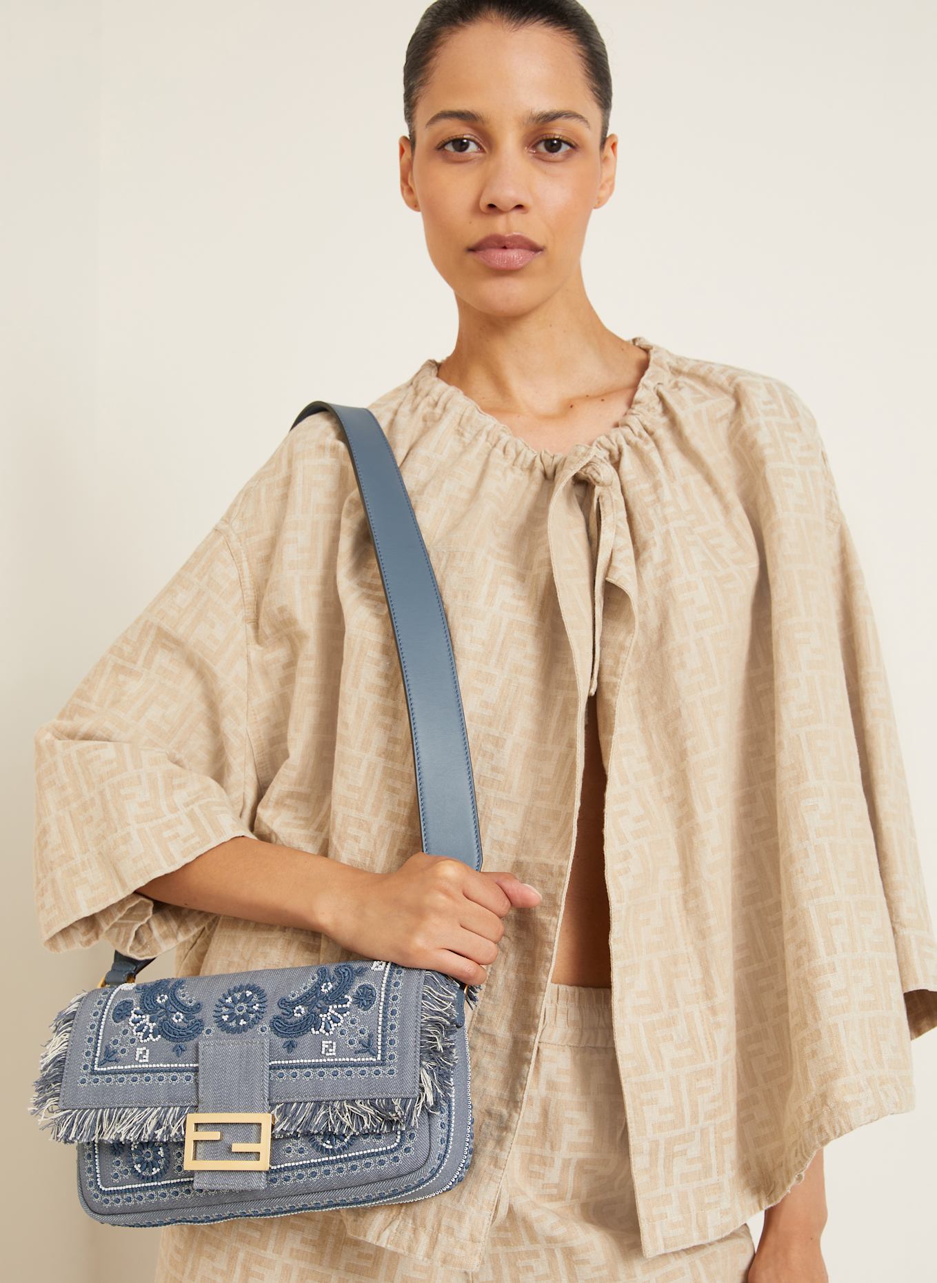 FENDI Crossbody bag BAGUETTE: BLUE