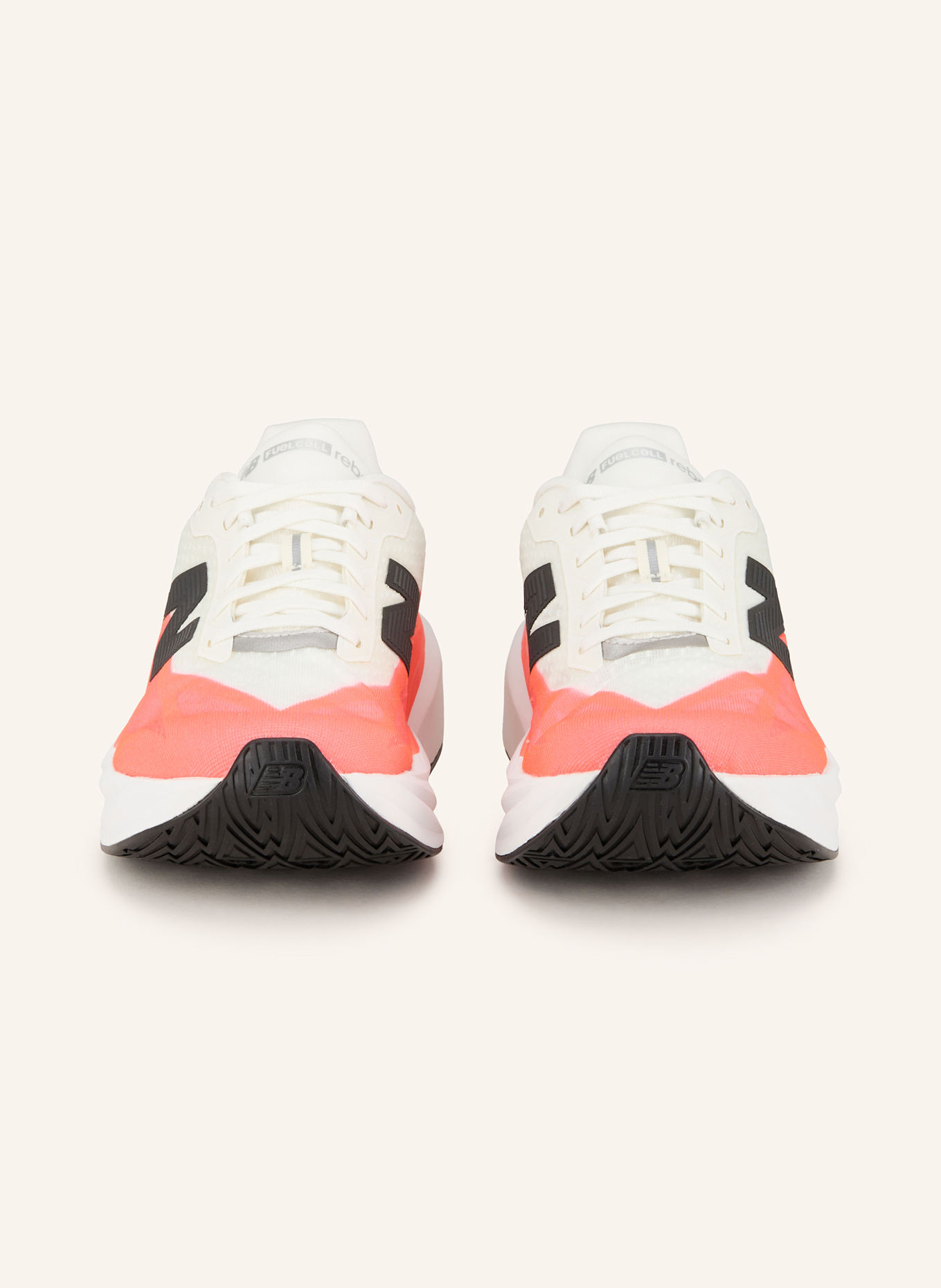new balance Laufschuhe FUELCELL REBEL V5: WEISS/ NEONORANGE