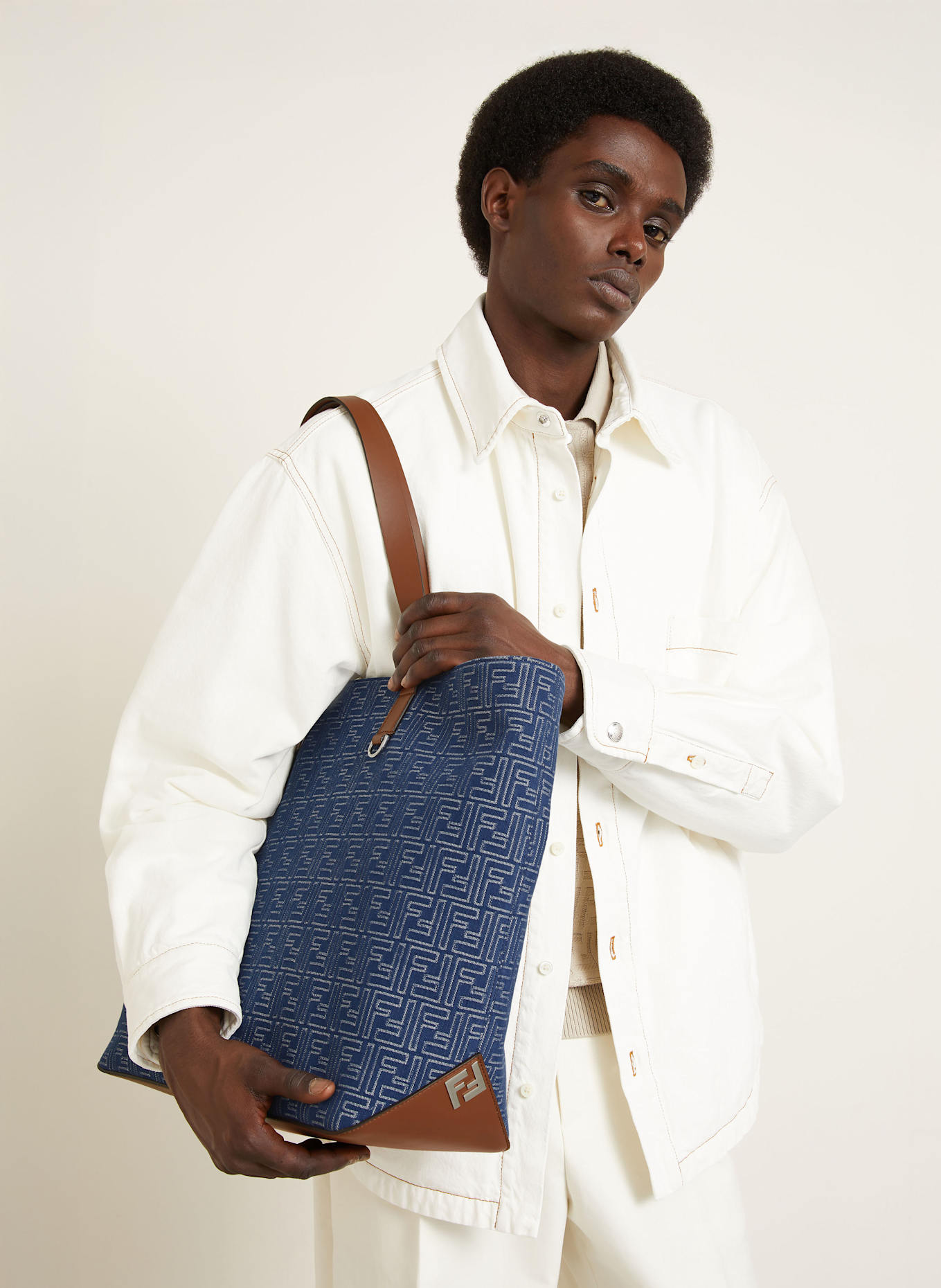 FENDI Shopper MEDIUM: DUNKELBLAU