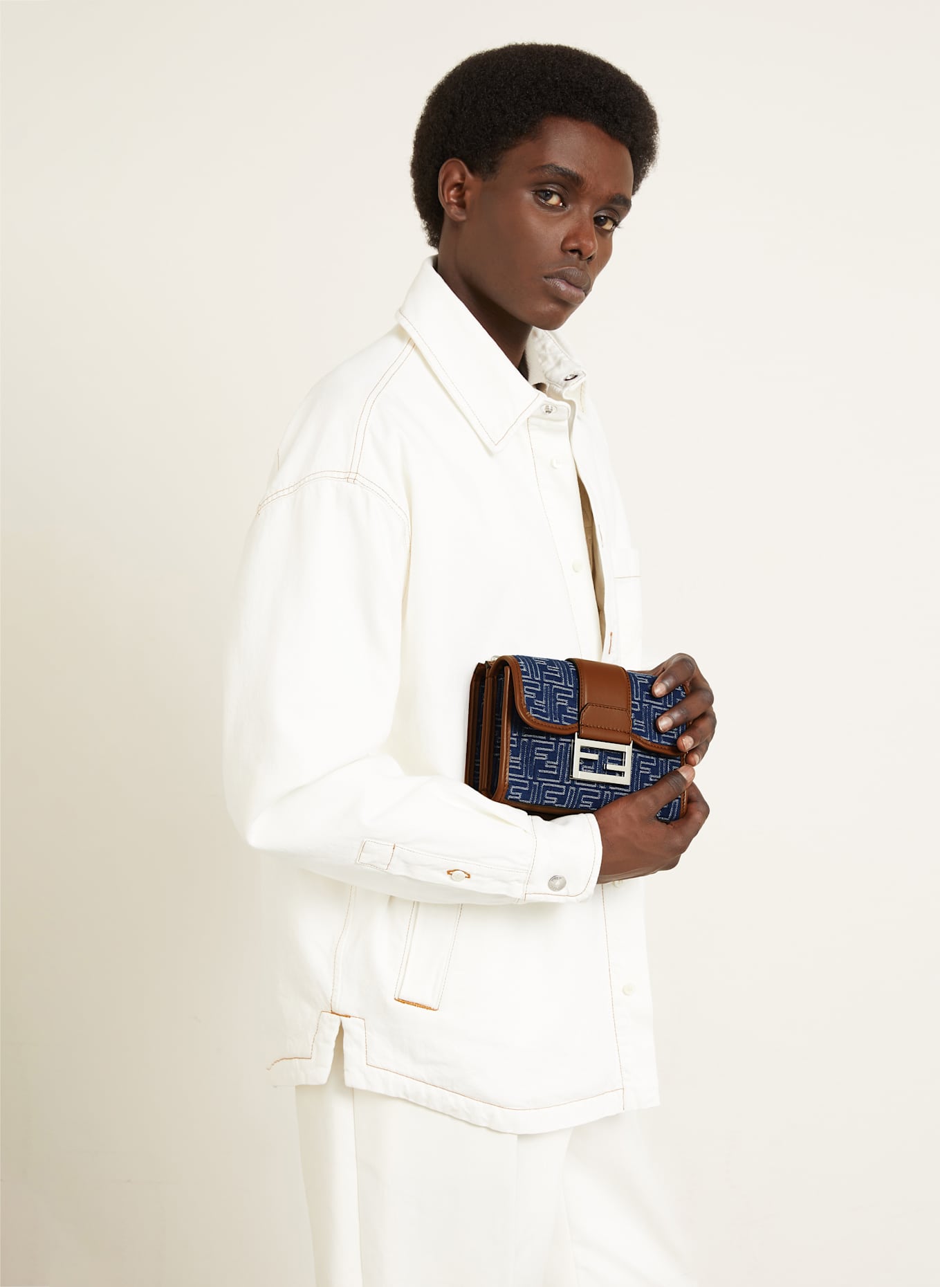 FENDI Umhängetasche BAGUETTE: DUNKELBLAU/ WEISS/ BRAUN