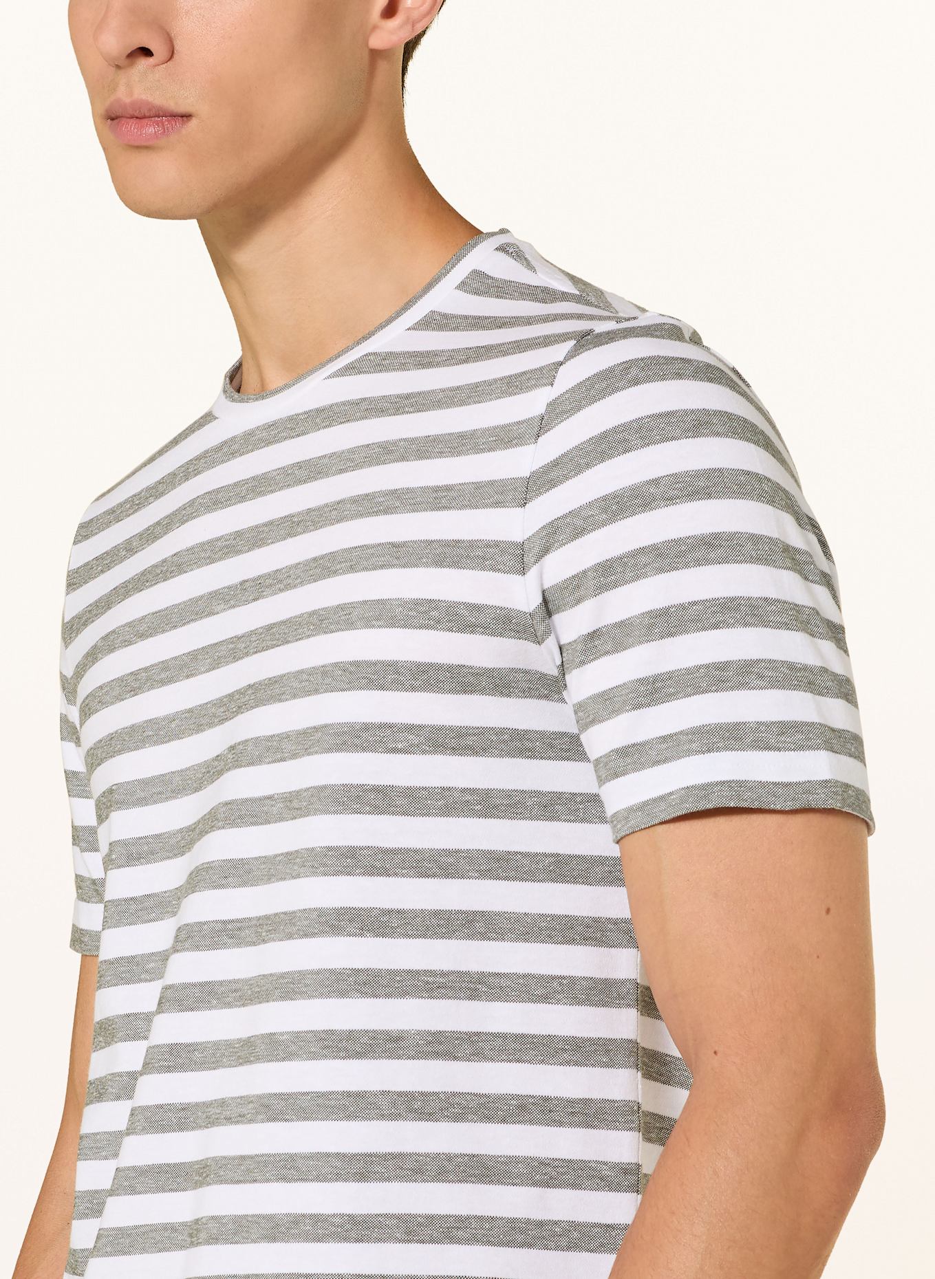 MAERZ MUENCHEN T-shirt: GRAY / WHITE