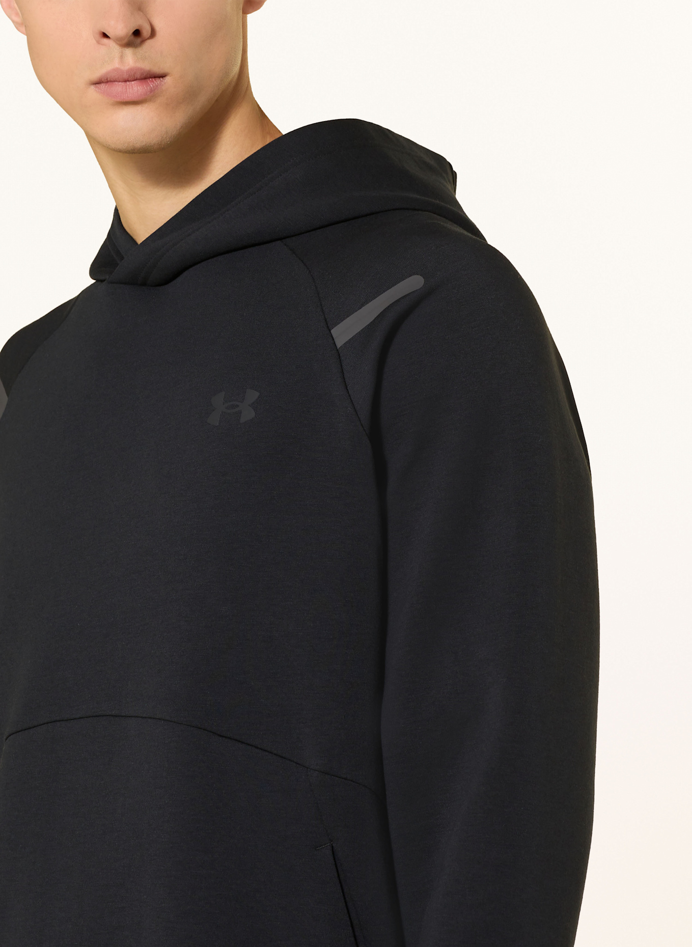 UNDER ARMOUR Hoodie UA UNSTPPABLE: SCHWARZ