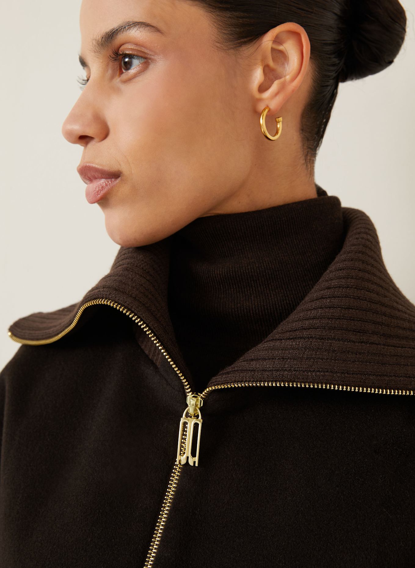 VICTORIA BECKHAM Bomber jacket made of wool: DARK BROWN