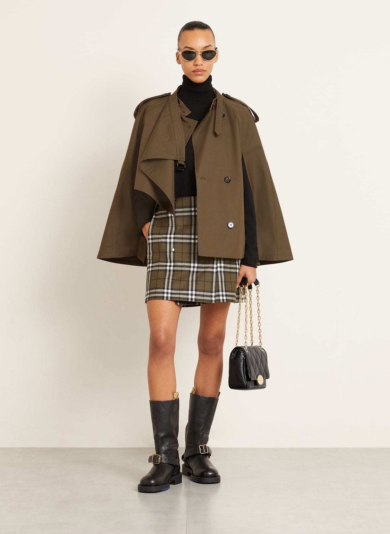 BURBERRY Umhängetasche STRAND: SCHWARZ