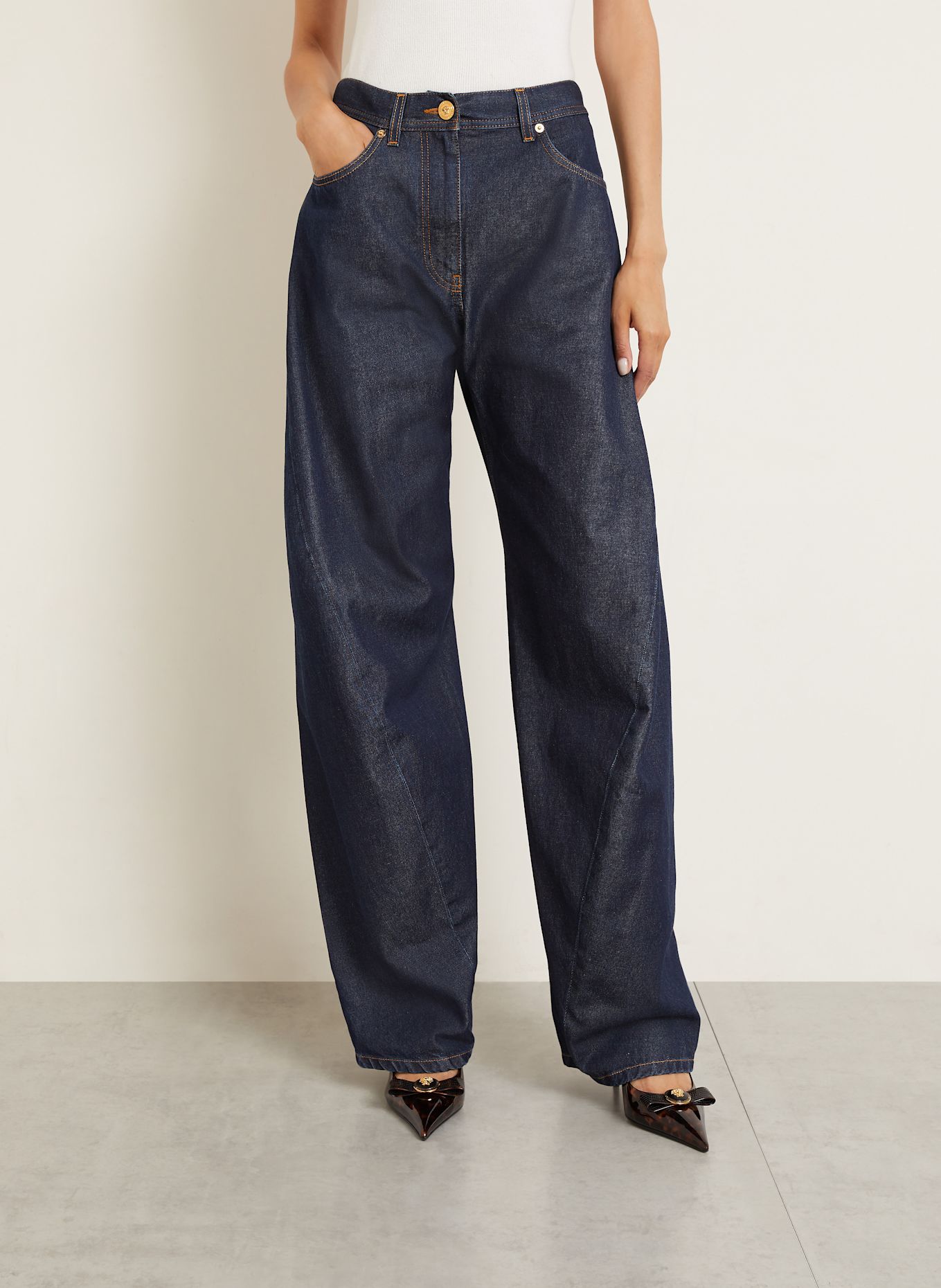 VERSACE Jeansy boyfriend: 1D920 Blue Black