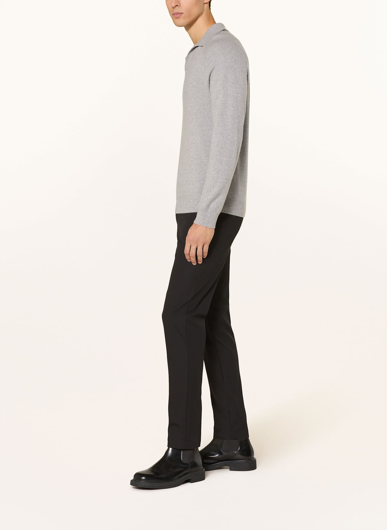 BOSS Chino kalhoty KAITON Slim Fit: ČERNÁ
