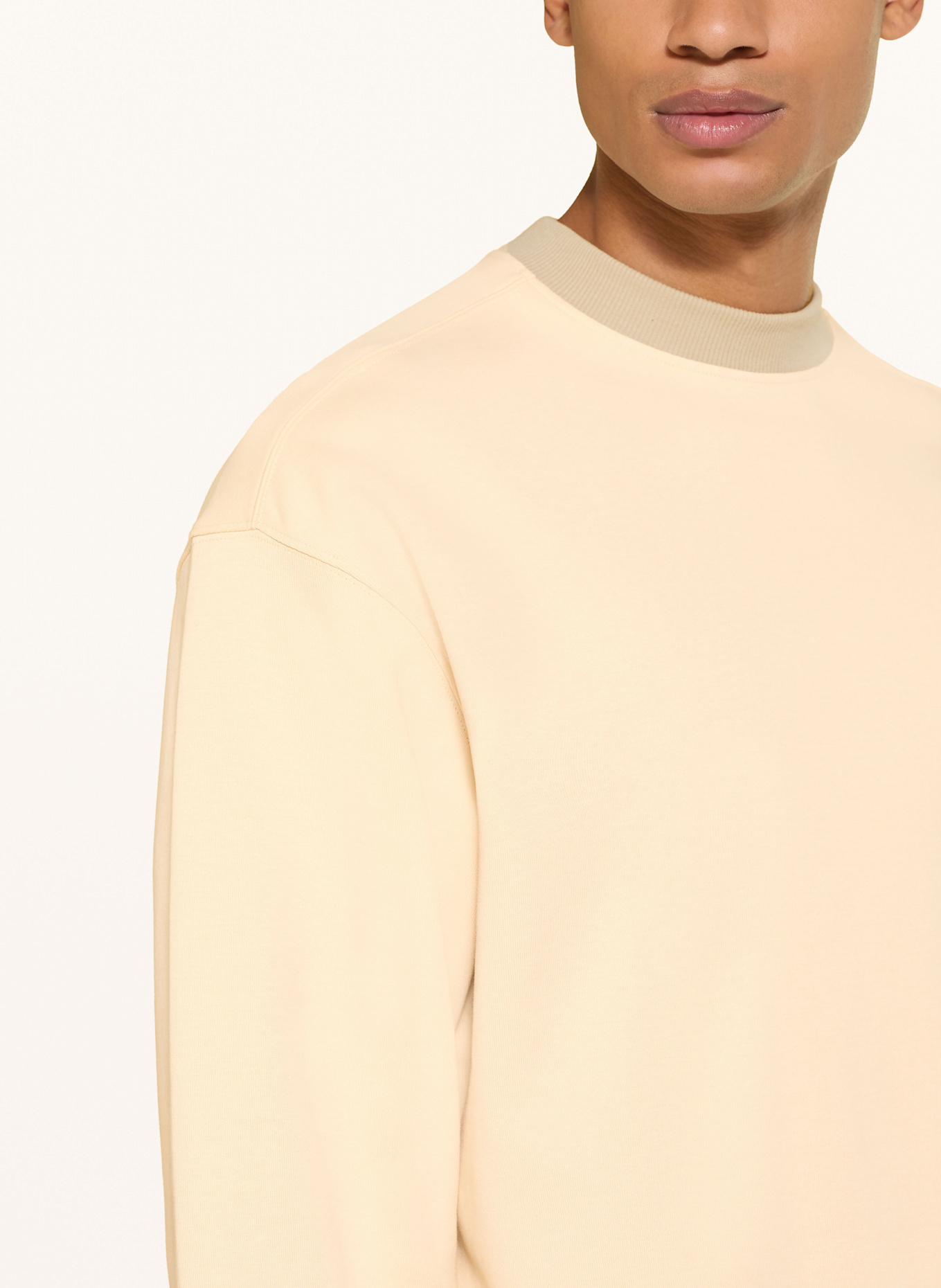 BOSS Sweatshirt: HELLGELB