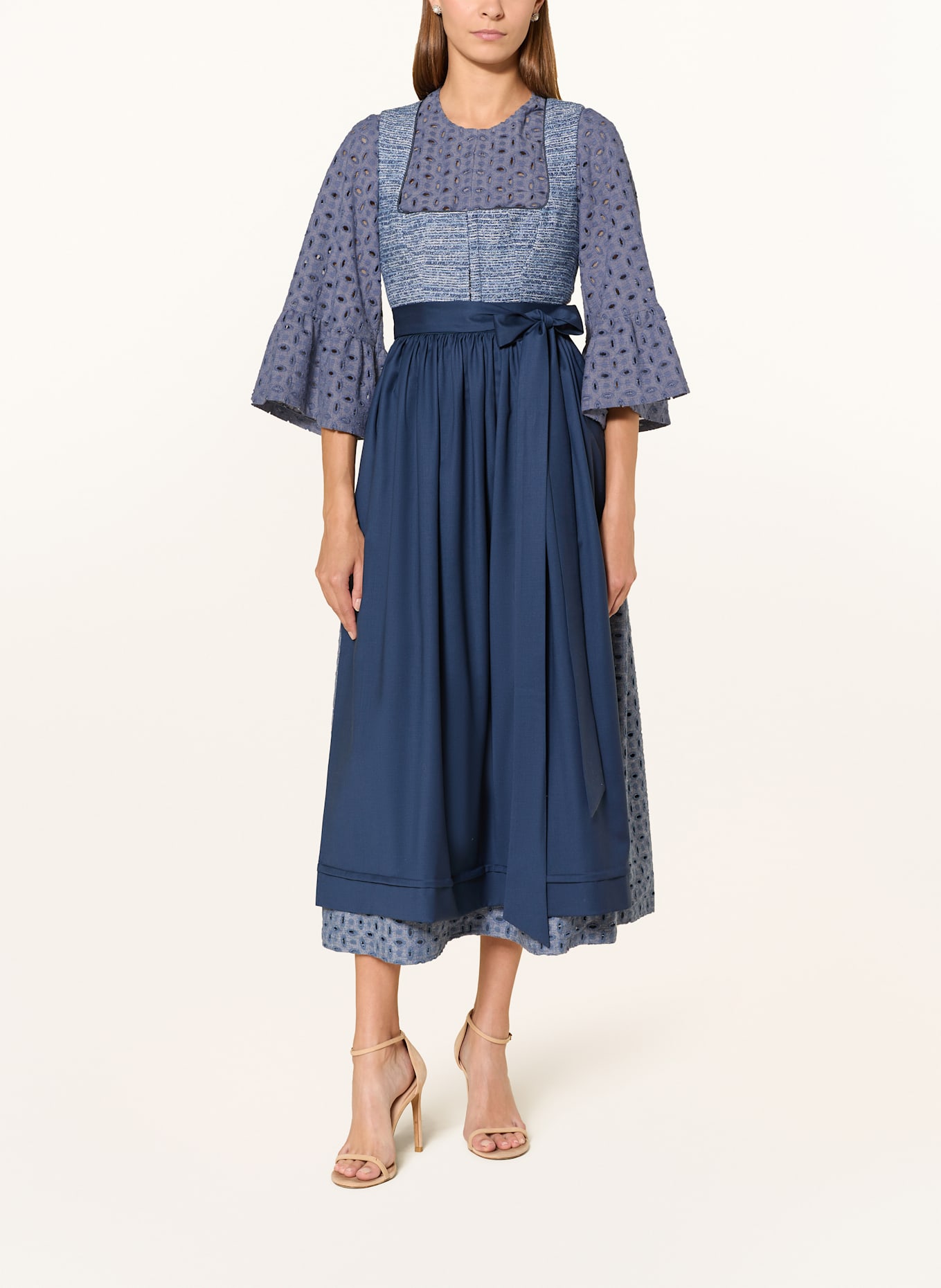 SPORTALM Dirndlbluse aus Lochspitze: BLAU