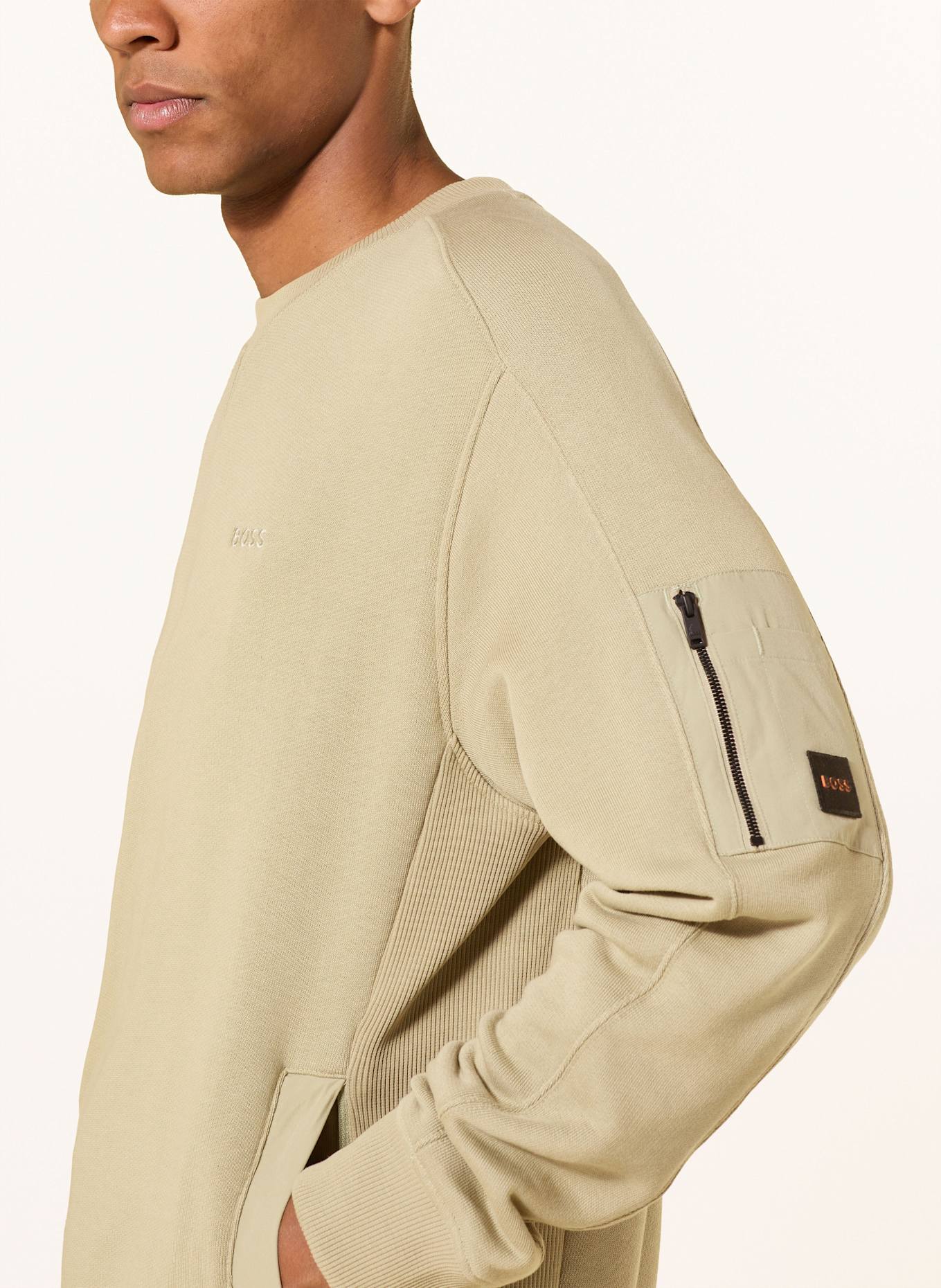 BOSS Sweatshirt: HELLGRÜN