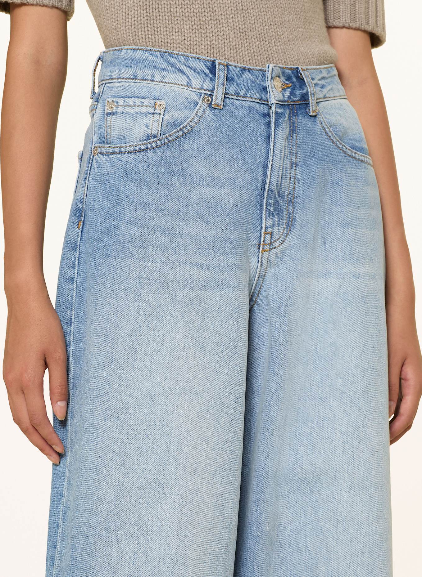 MRS & HUGS Straight jeans: MID BLUE