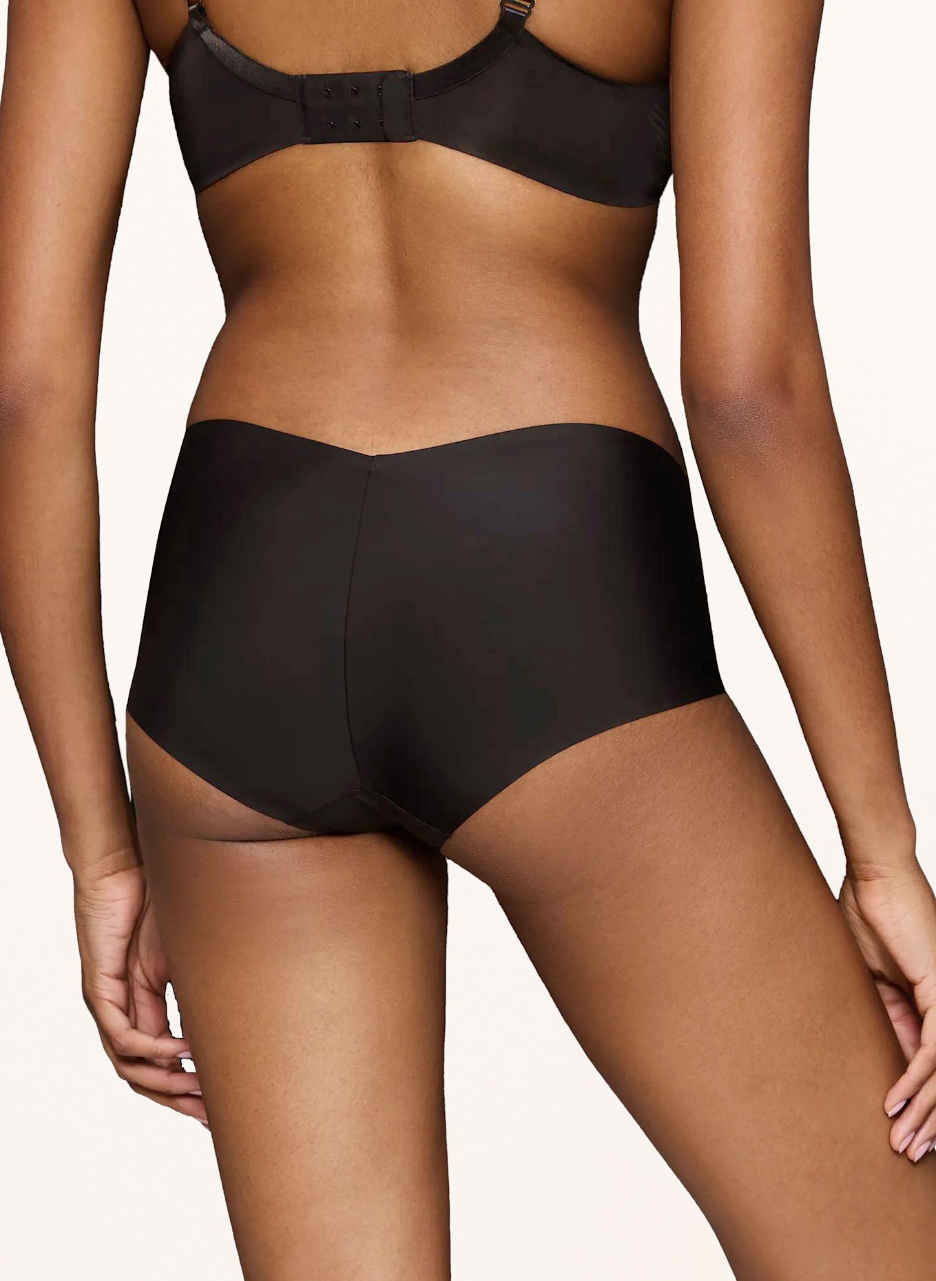 Triumph Majtki BODY MAKE-UP ILLUSION: CZARNY