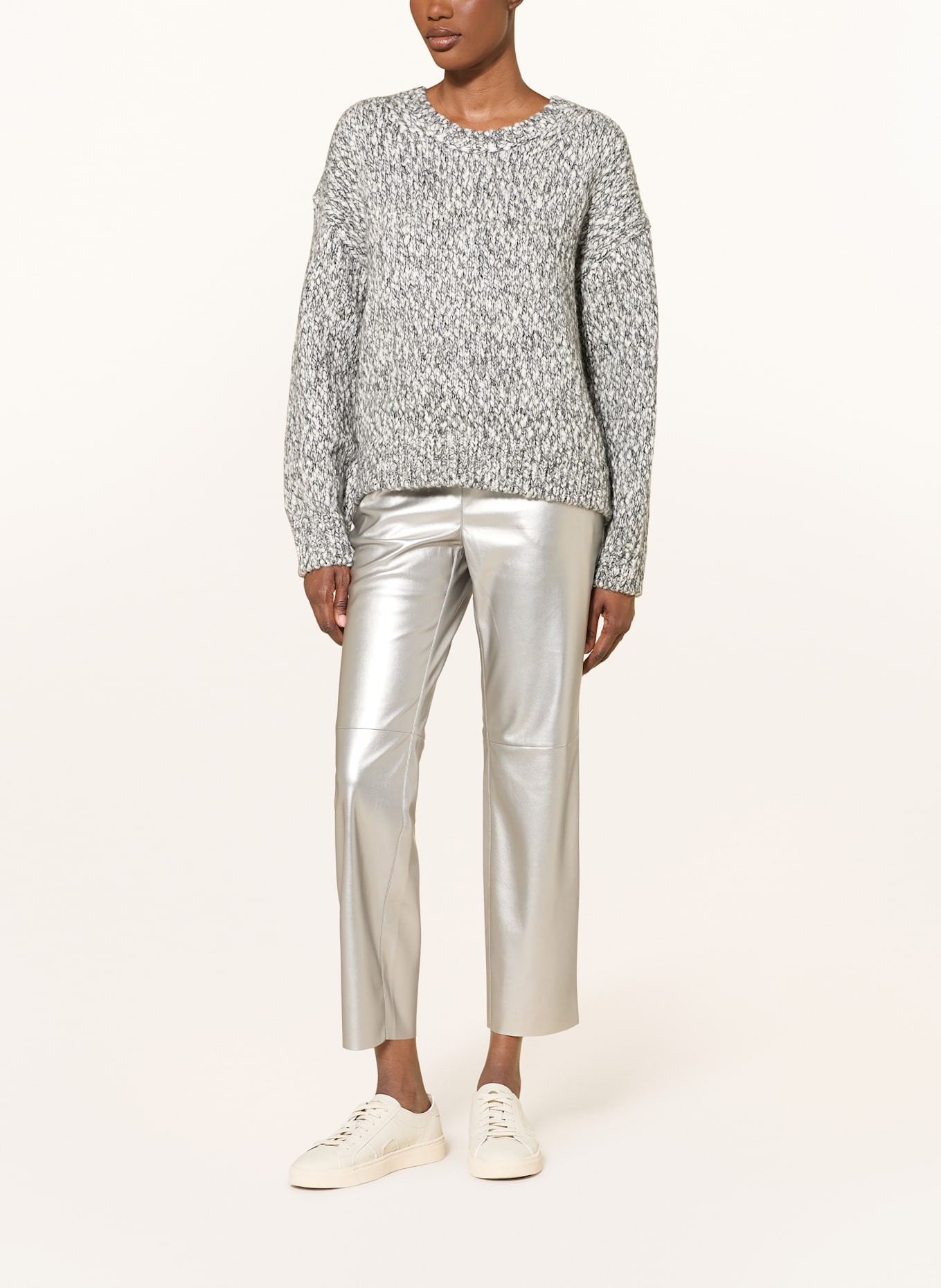 Juvia Pullover KIRA: SCHWARZ / WEISS / DUNKELGRÜN