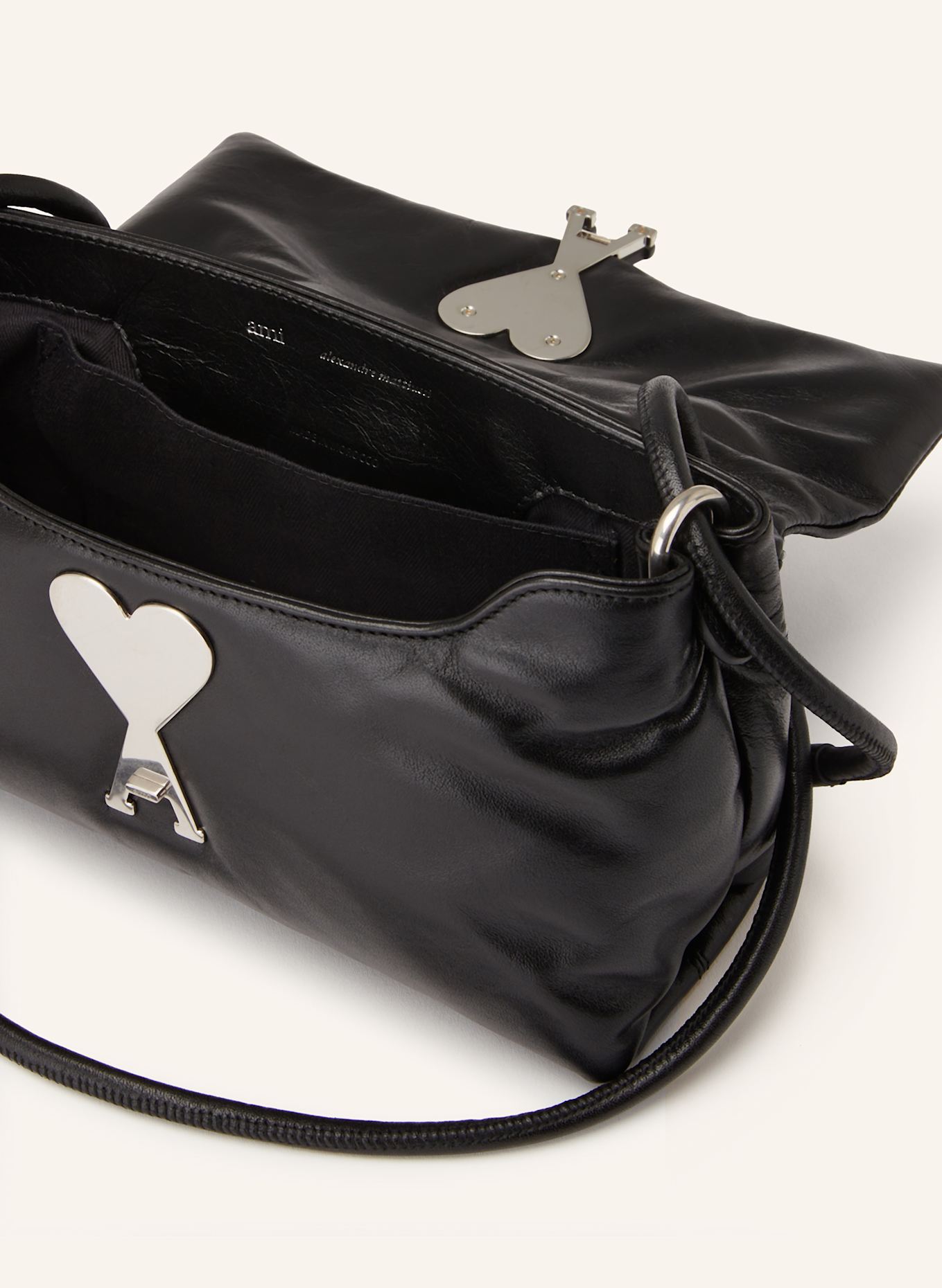 AMI PARIS Kabelka přes rameno VOULEZ-VOUS: ČERNÁ