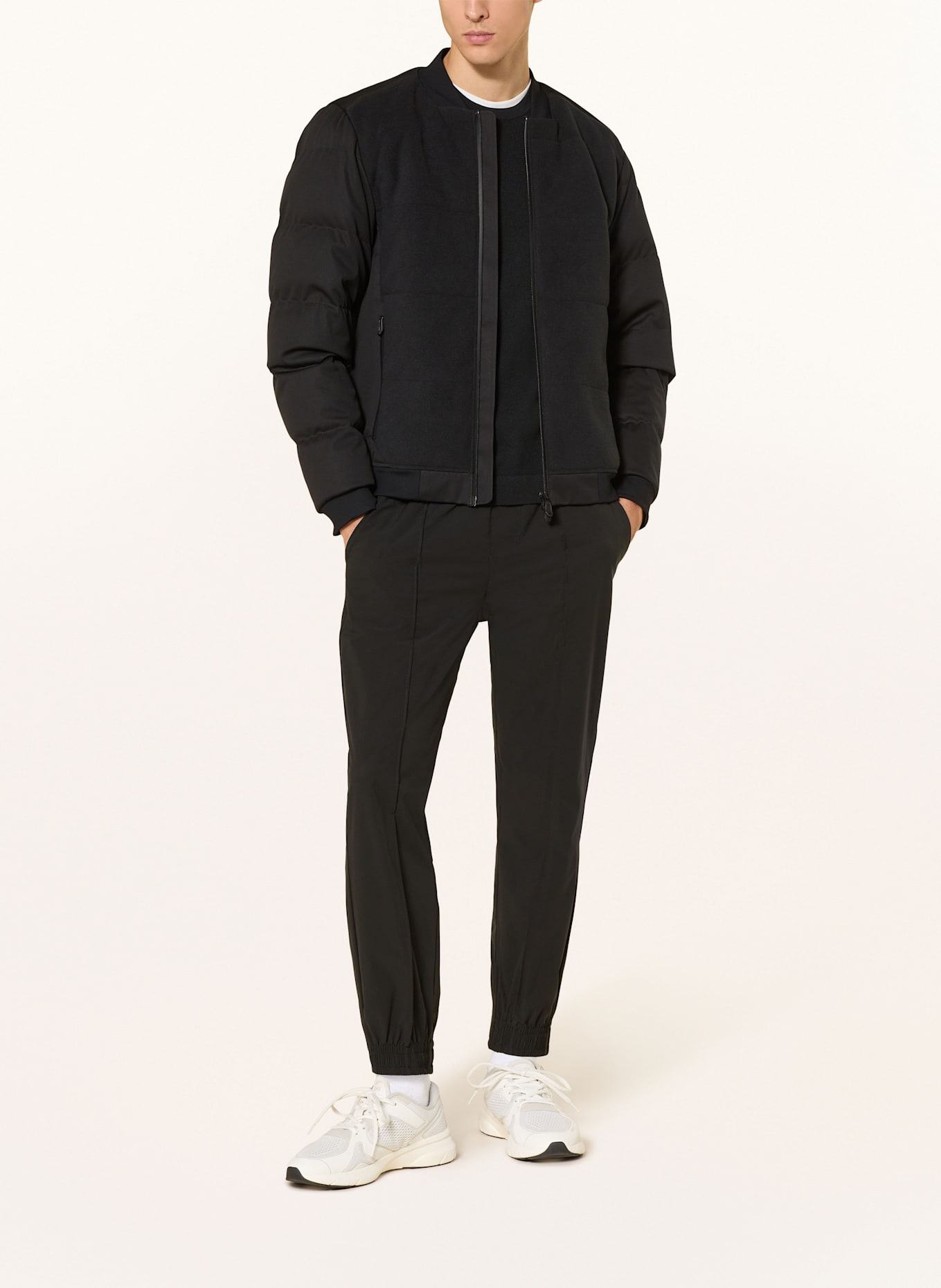 BOSS Daunenjacke OW_HOLE19 im Materialmix: SCHWARZ