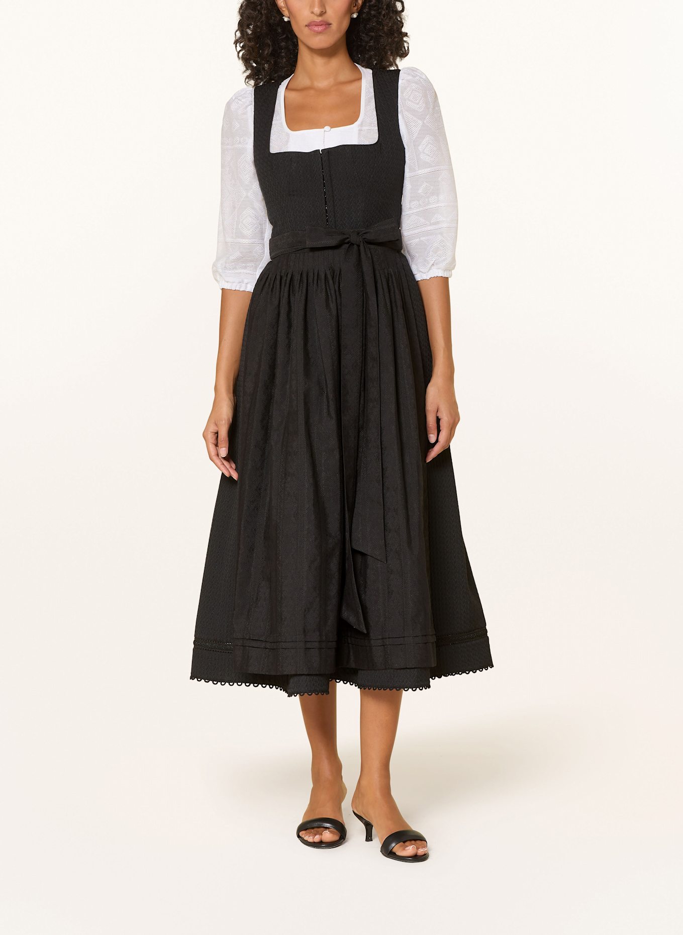 SPORTALM Dirndl: SCHWARZ