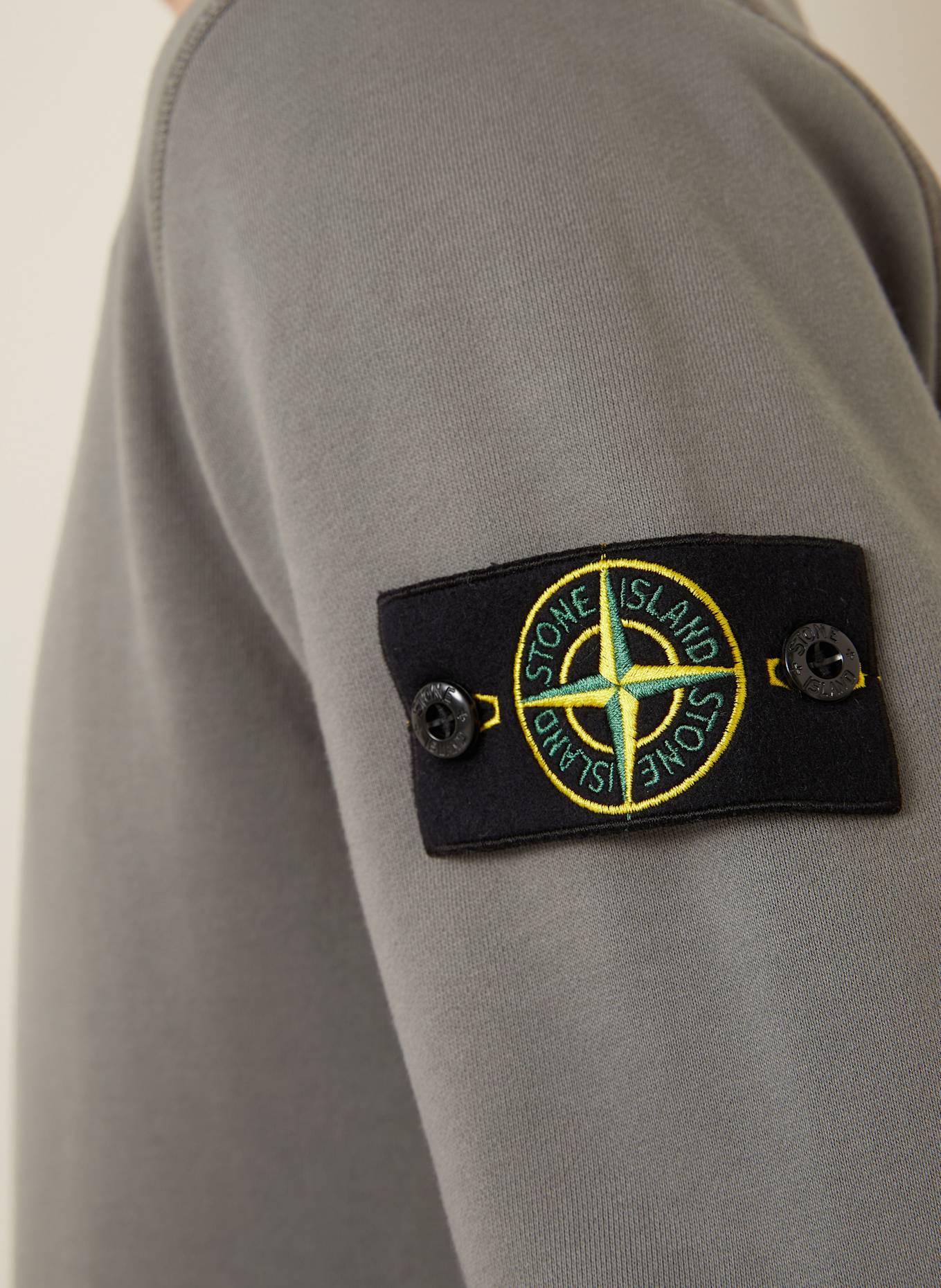 STONE ISLAND Sweatshirt: GRAU