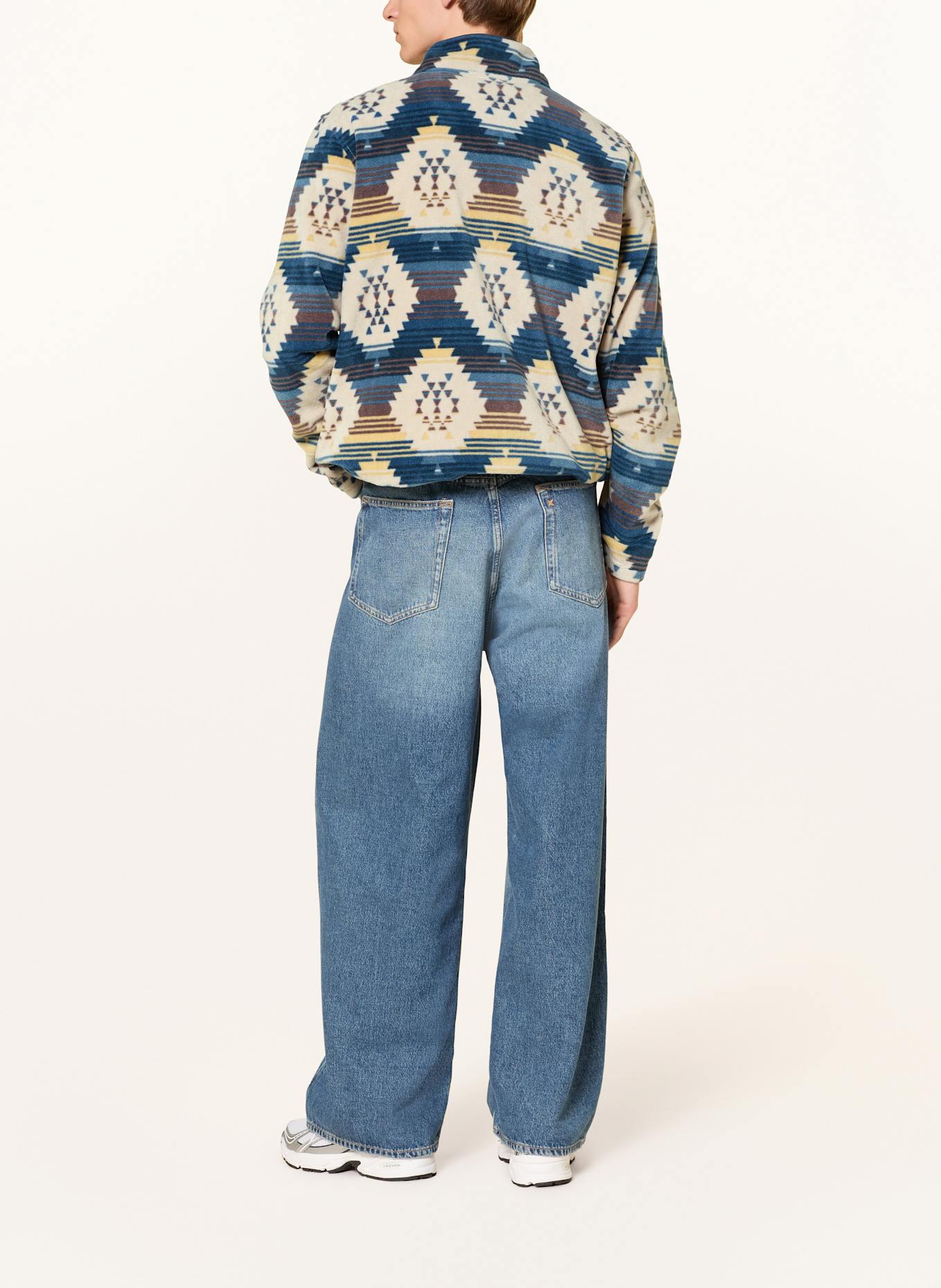 me°ru' TOMAR fleece half-zip sweater: BLUE / WHITE