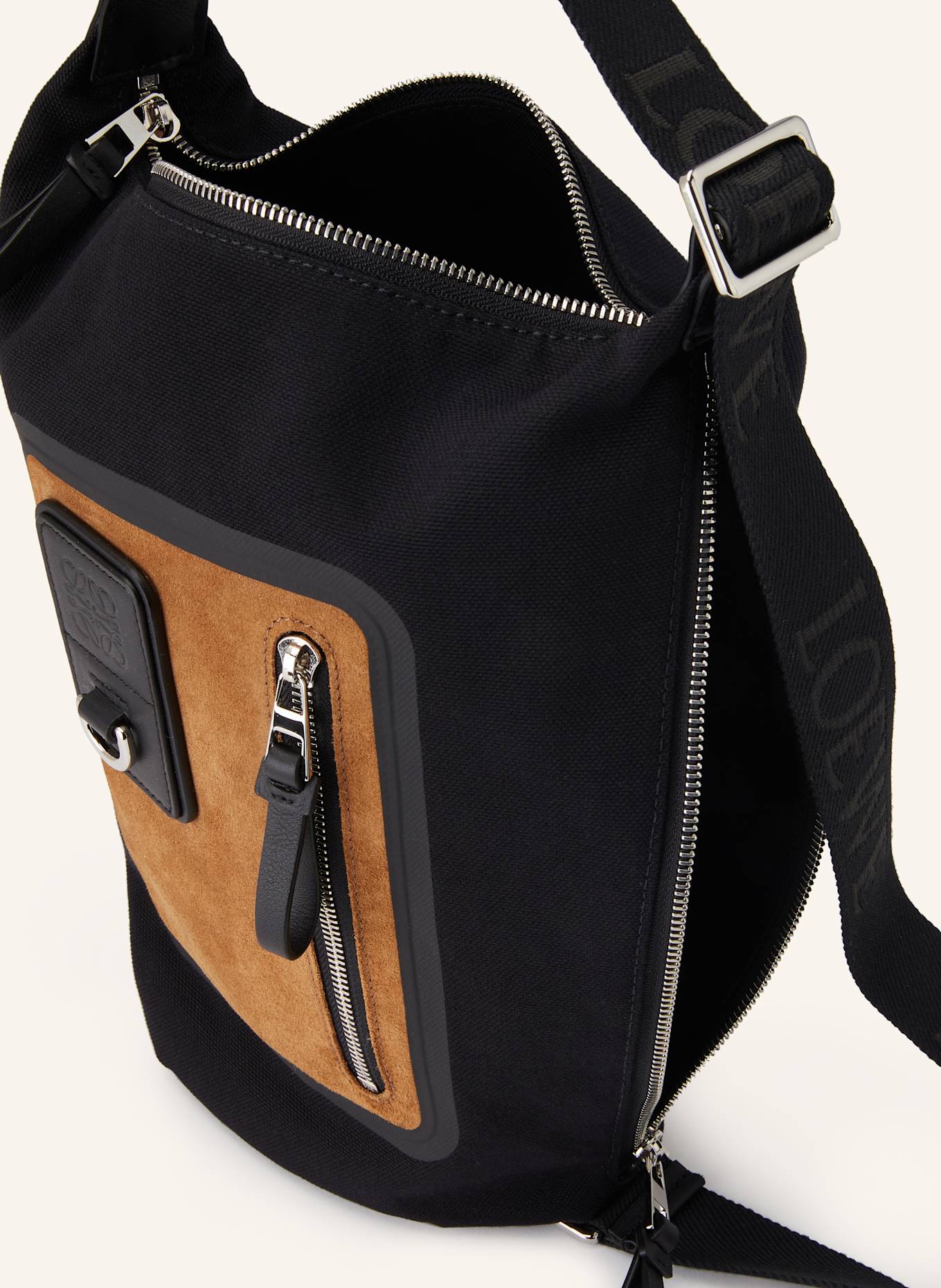 LOEWE Umhängetasche FLEX LOOP SMALL: SCHWARZ / COGNAC