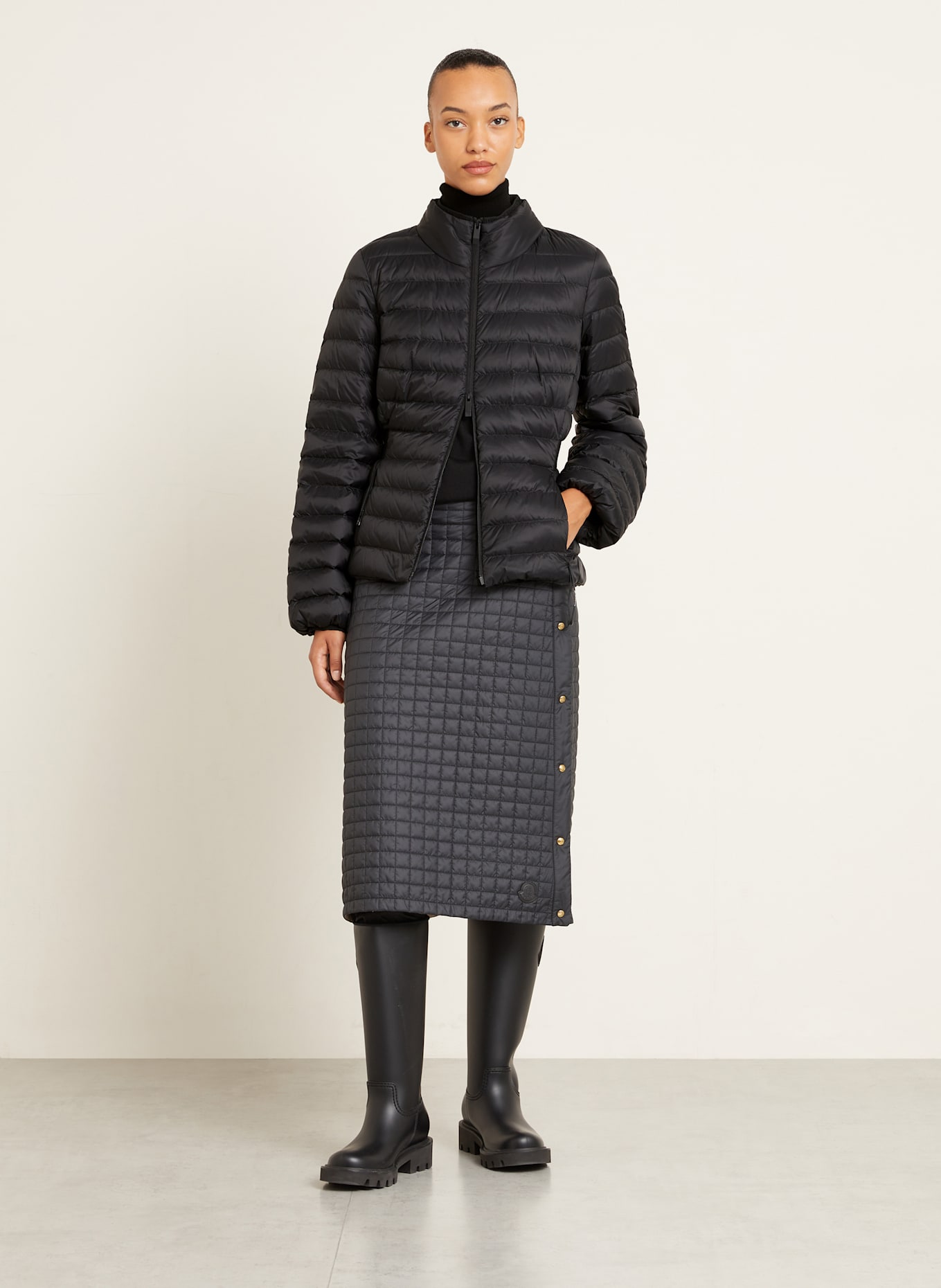 MONCLER Down jacket VERRERIE in black