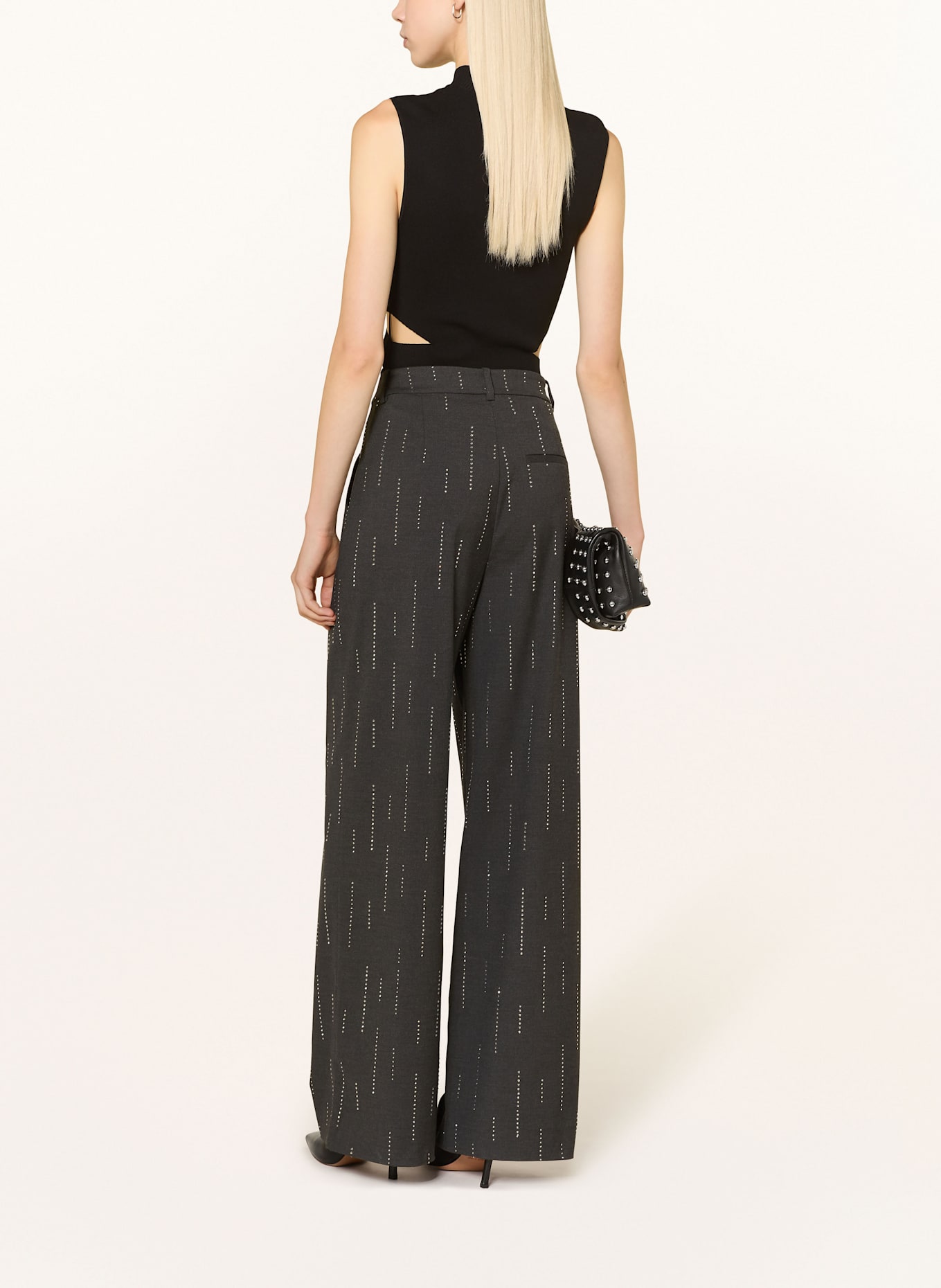 GESTUZ Stricktop GZBRINNETT mit Cut-outs: SCHWARZ